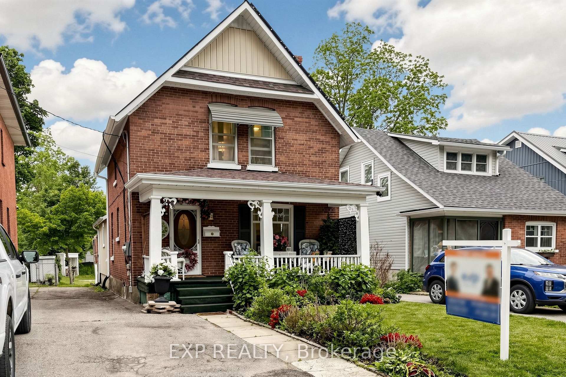 Photo 2 of 28 Simcoe Street, Kawartha Lakes, Lindsay — HOMEH