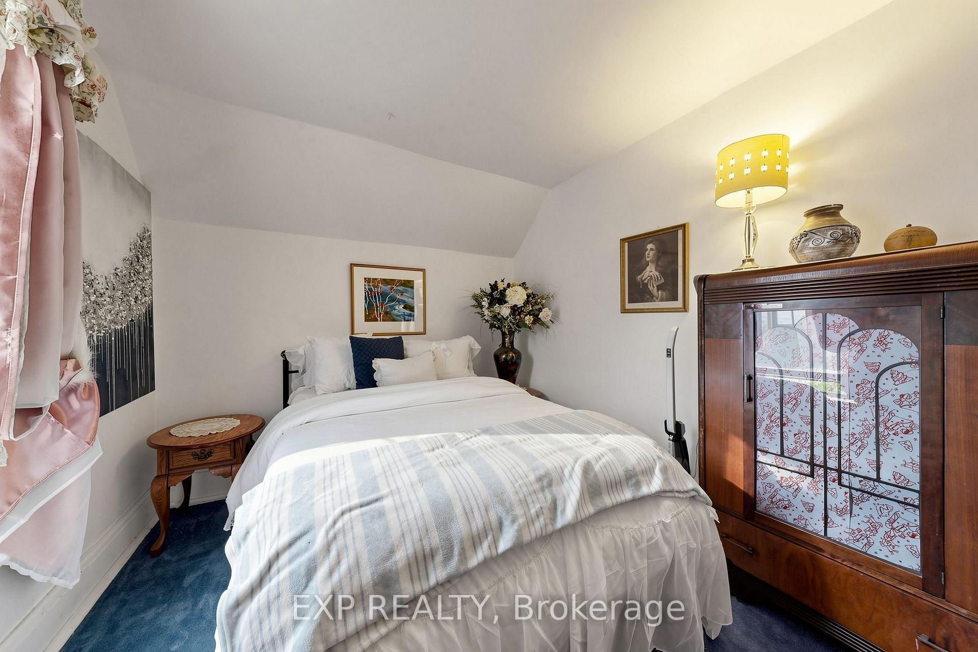 Photo 20 of 28 Simcoe Street, Kawartha Lakes, Lindsay — HOMEH