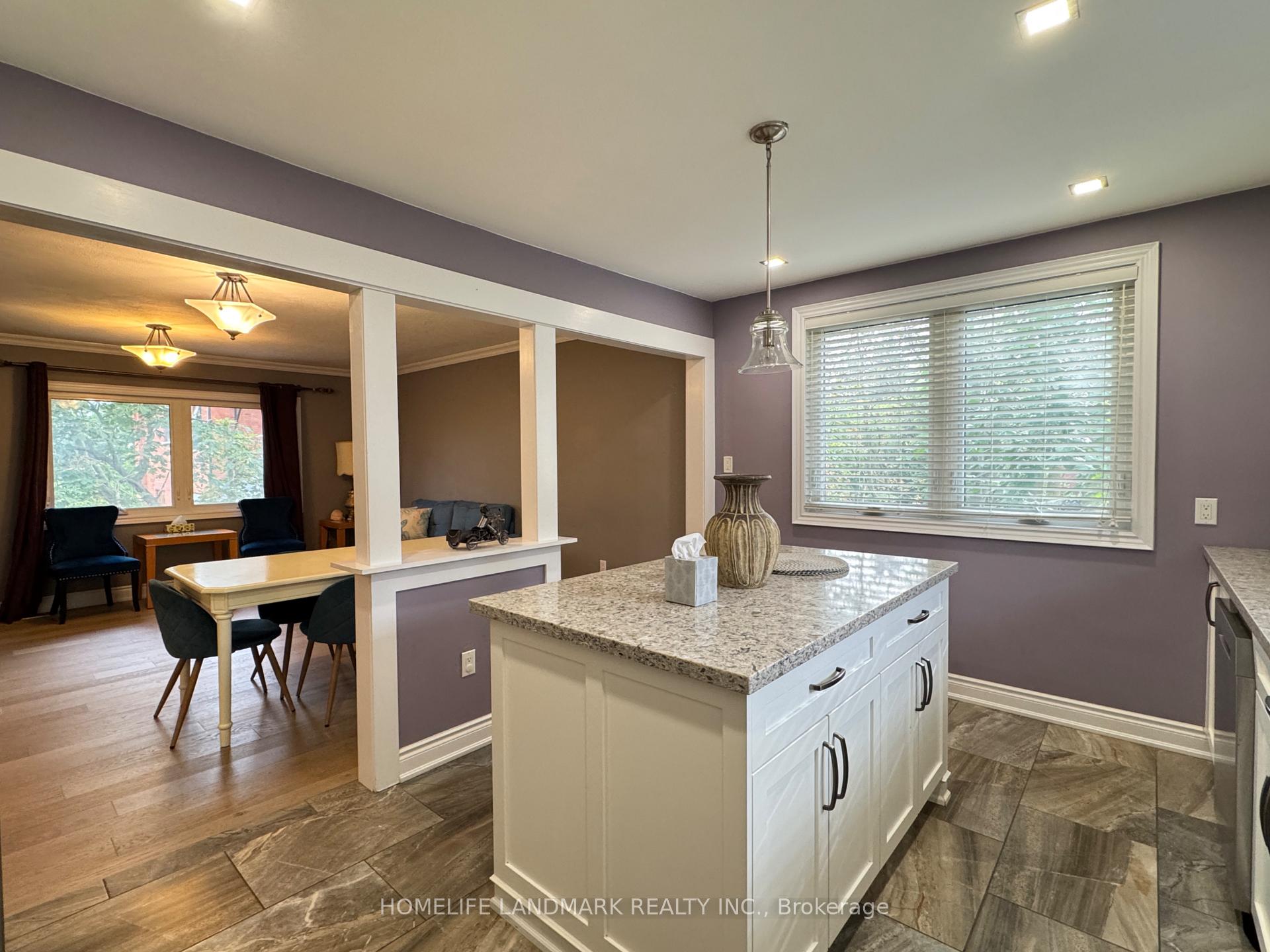 Photo 8 of Unit Upper, 119 Blake Street, Barrie, North Shore — HOMEH