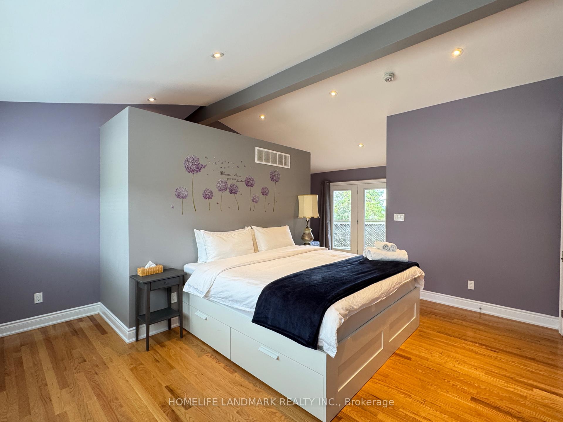 Photo 20 of Unit Upper, 119 Blake Street, Barrie, North Shore — HOMEH