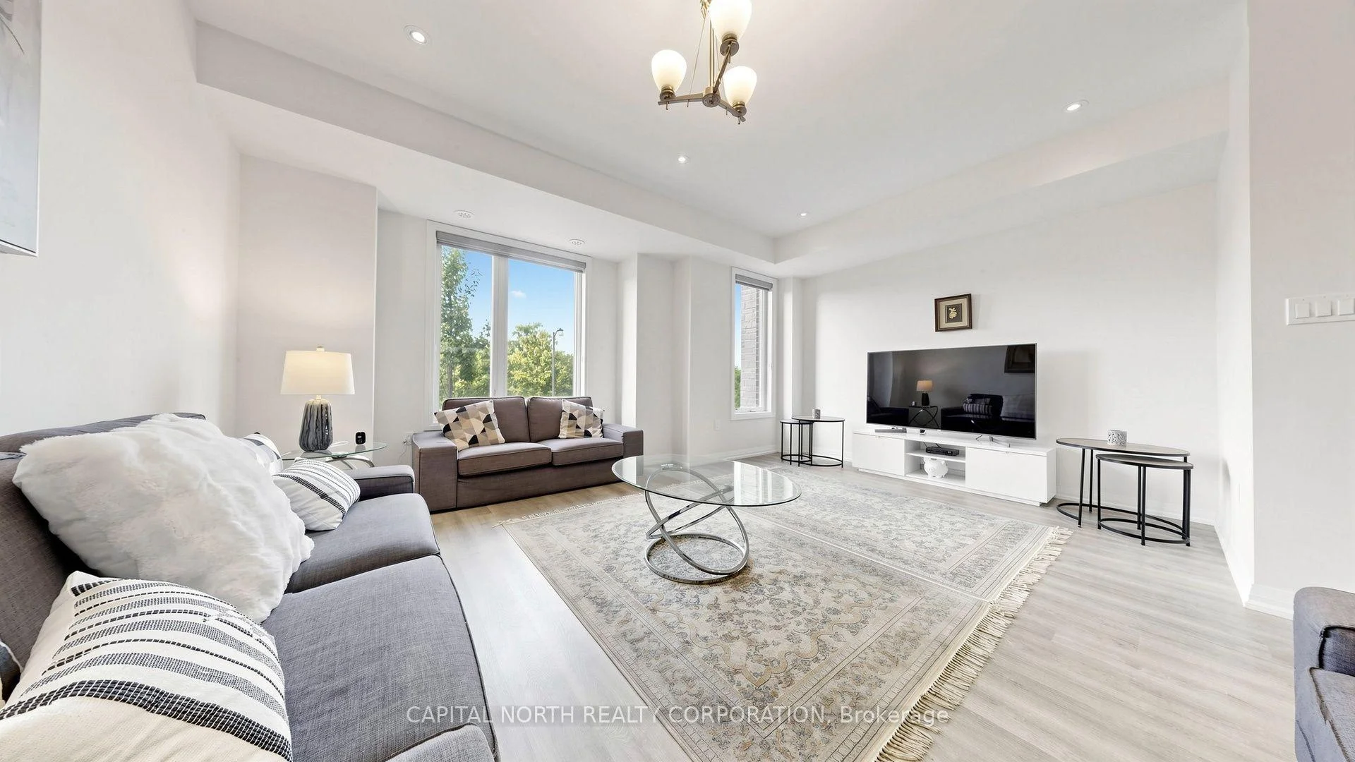 Photo 7 of 65 Ilan Ramon Boulevard, Vaughan, Patterson — HOMEH