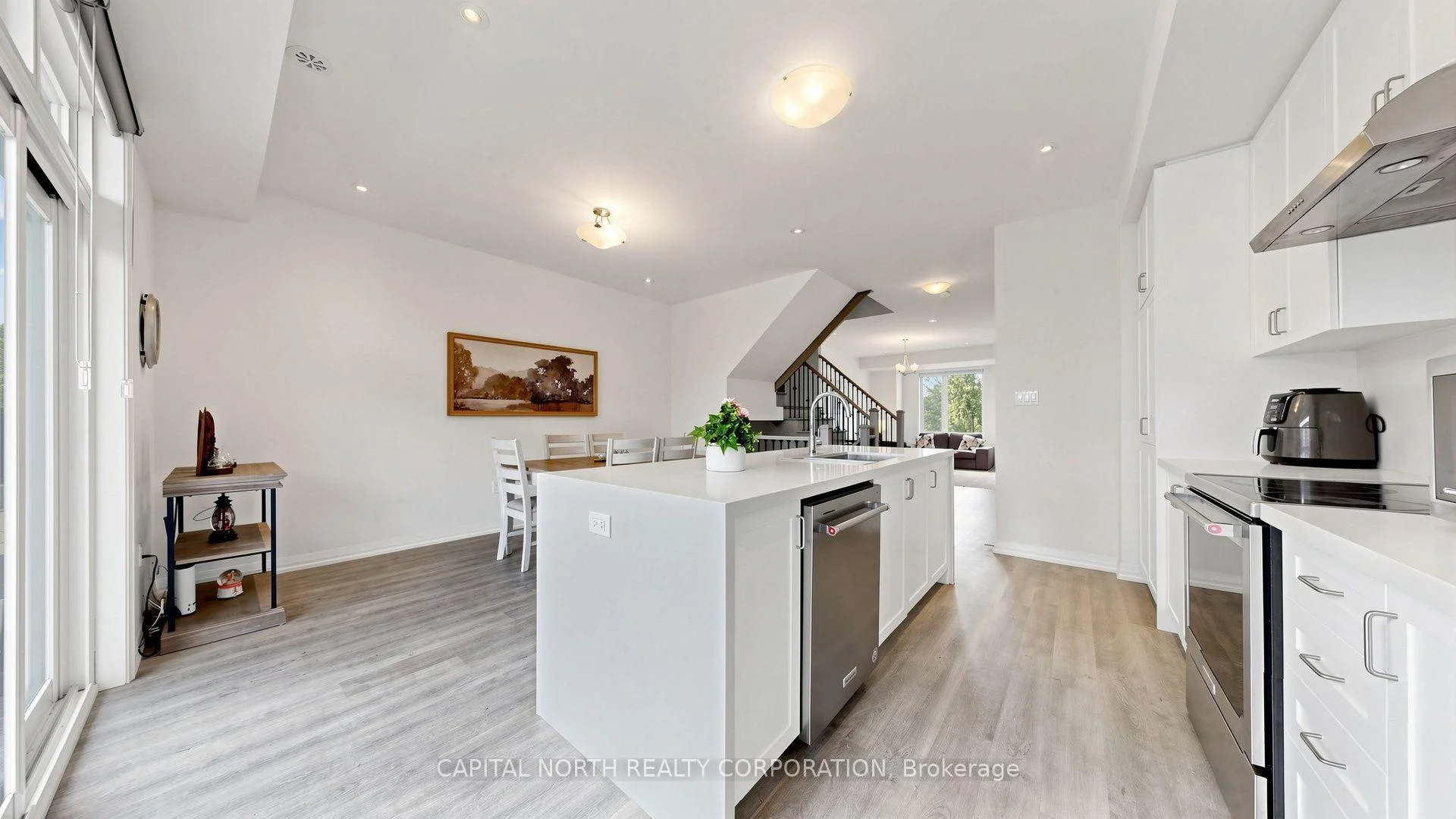 Photo 18 of 65 Ilan Ramon Boulevard, Vaughan, Patterson — HOMEH