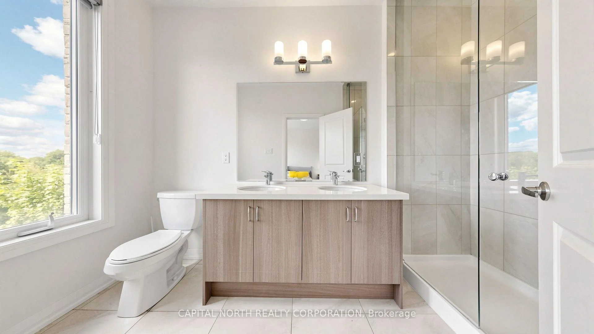 Photo 21 of 65 Ilan Ramon Boulevard, Vaughan, Patterson — HOMEH