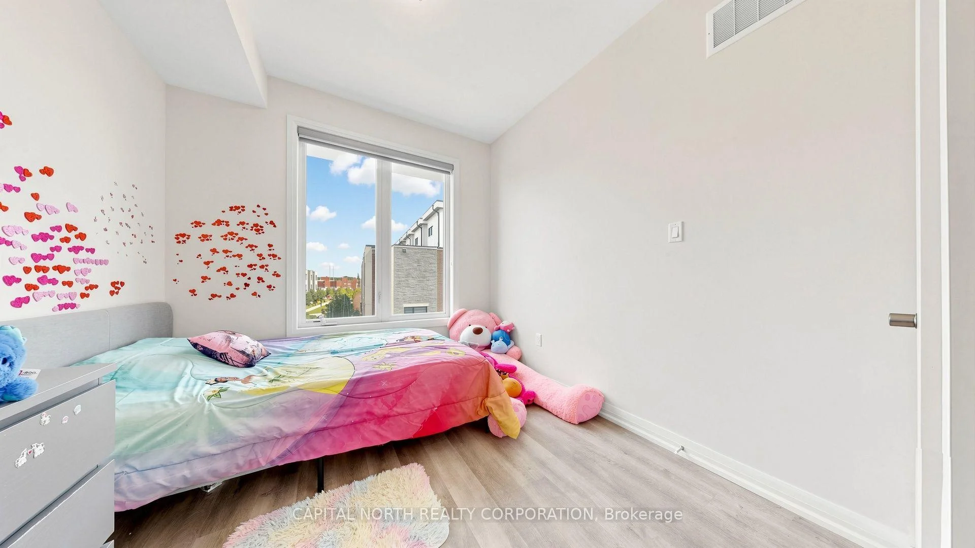 Photo 24 of 65 Ilan Ramon Boulevard, Vaughan, Patterson — HOMEH