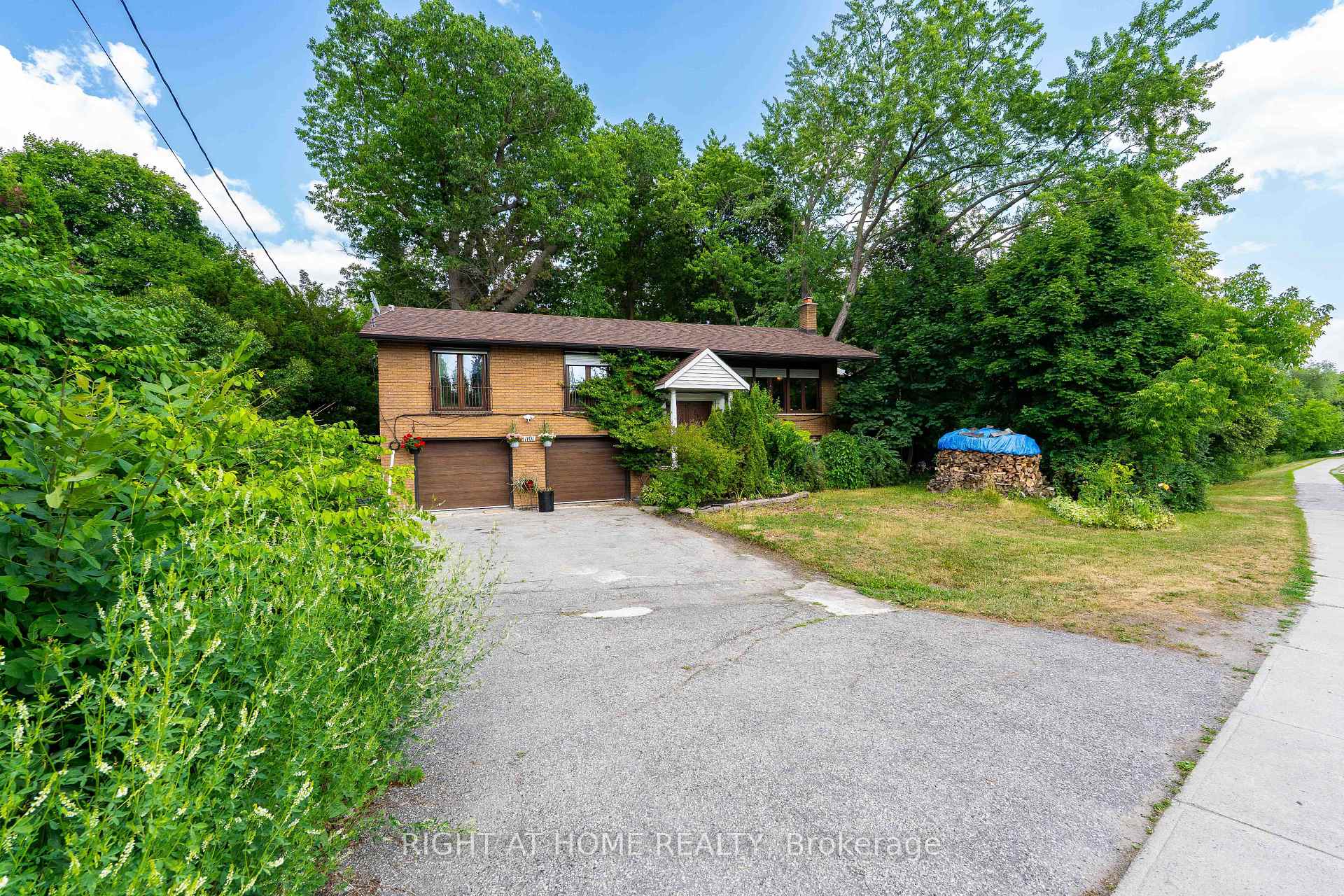 Photo 1 of Unit UPPER, 1101 Brimley Road, Scarborough, Bendale — HOMEH