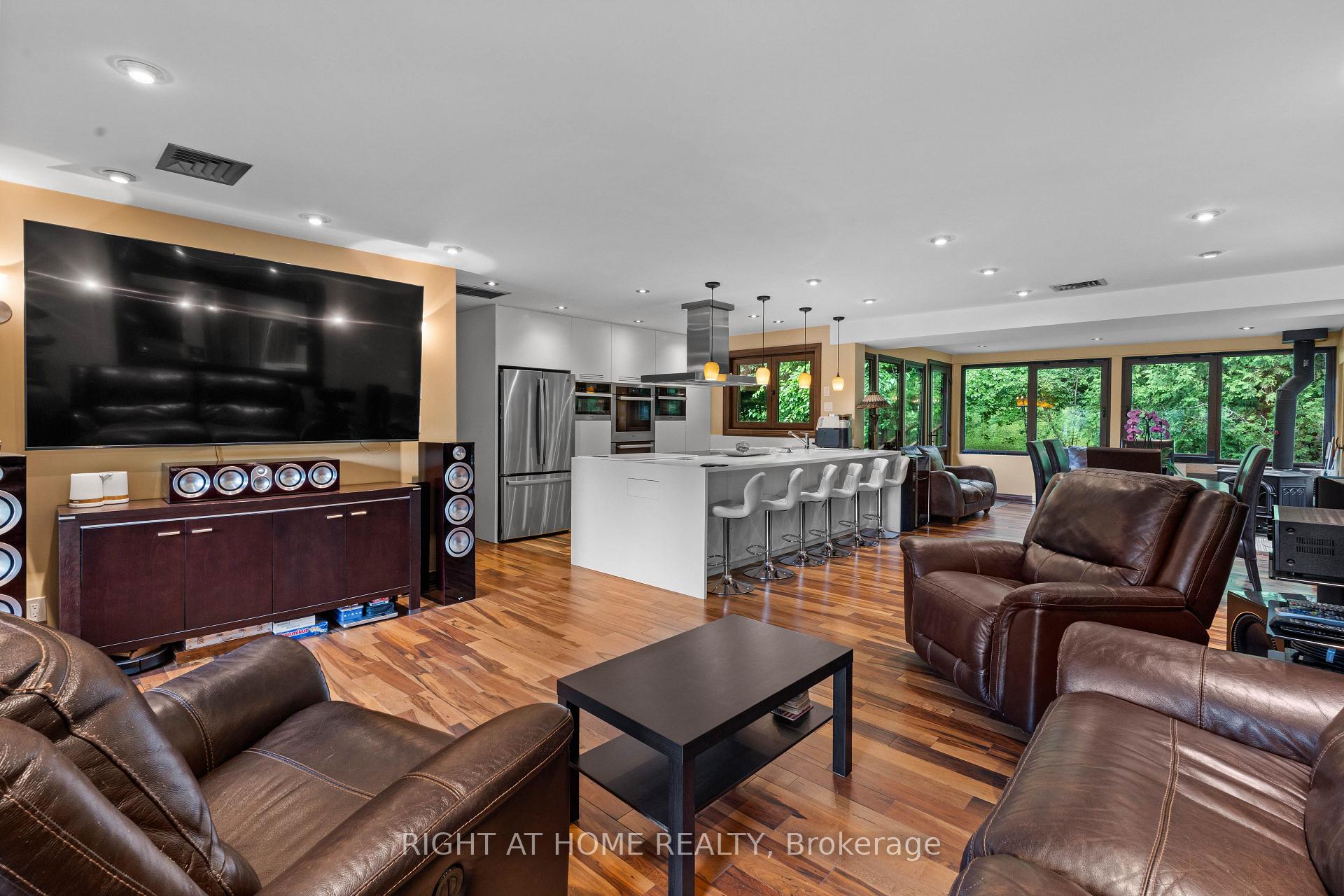 Photo 4 of Unit UPPER, 1101 Brimley Road, Scarborough, Bendale — HOMEH