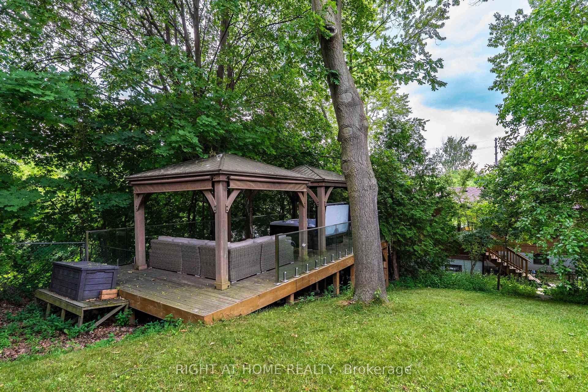 Photo 31 of Unit UPPER, 1101 Brimley Road, Scarborough, Bendale — HOMEH
