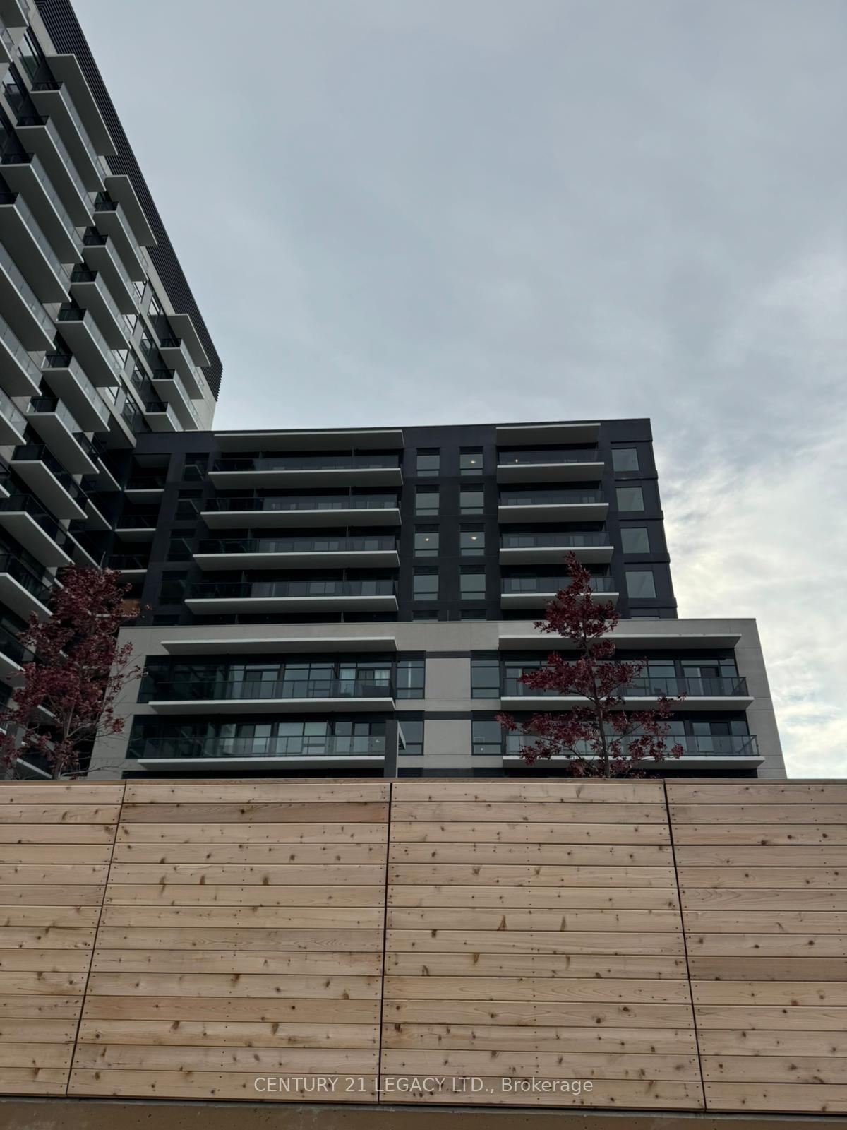 Front of Unit 1701, 1350 Ellesmere Road S
