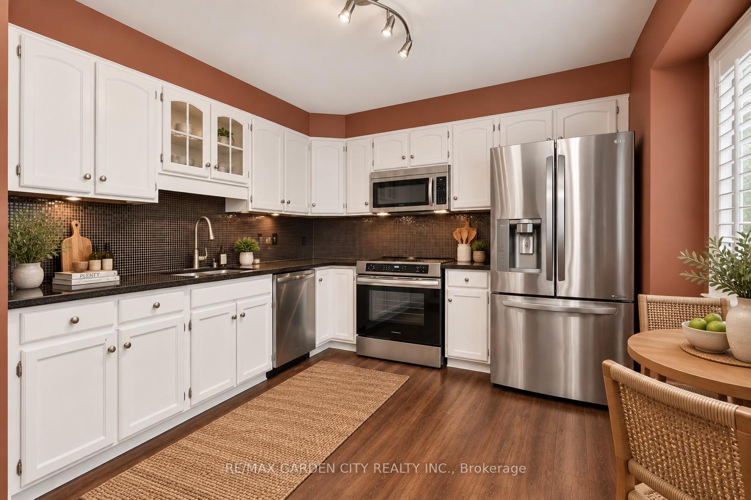Photo 12 of Unit 8, 177 Main Street W, Grimsby, Grimsby West — HOMEH