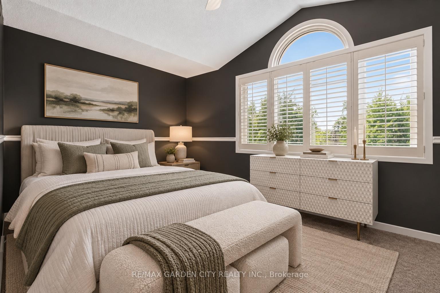 Photo 21 of Unit 8, 177 Main Street W, Grimsby, Grimsby West — HOMEH