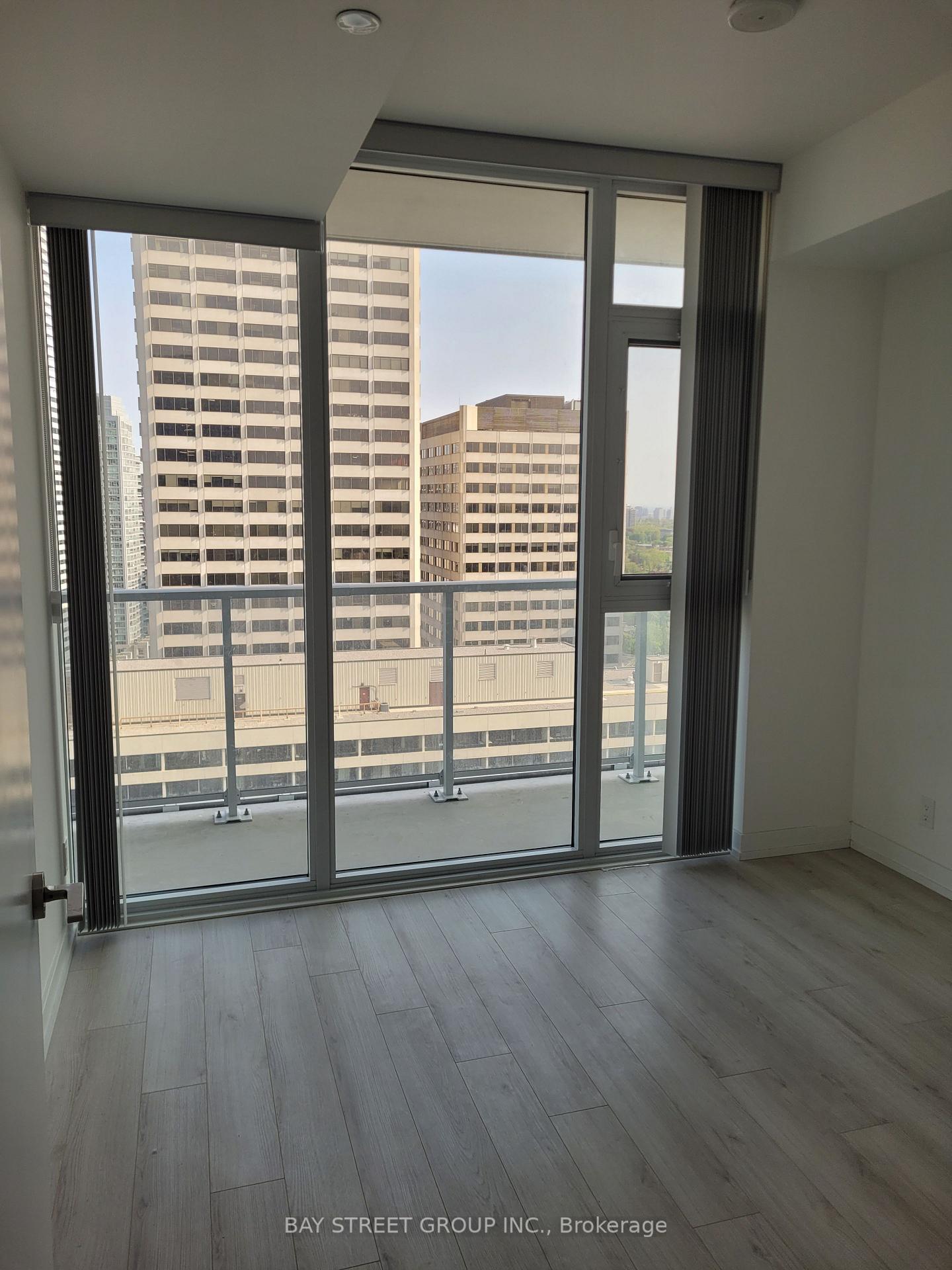 Photo 6 of Unit 2108, 33 Helendale Avenue, Toronto, Yonge-Eglinton — HOMEH
