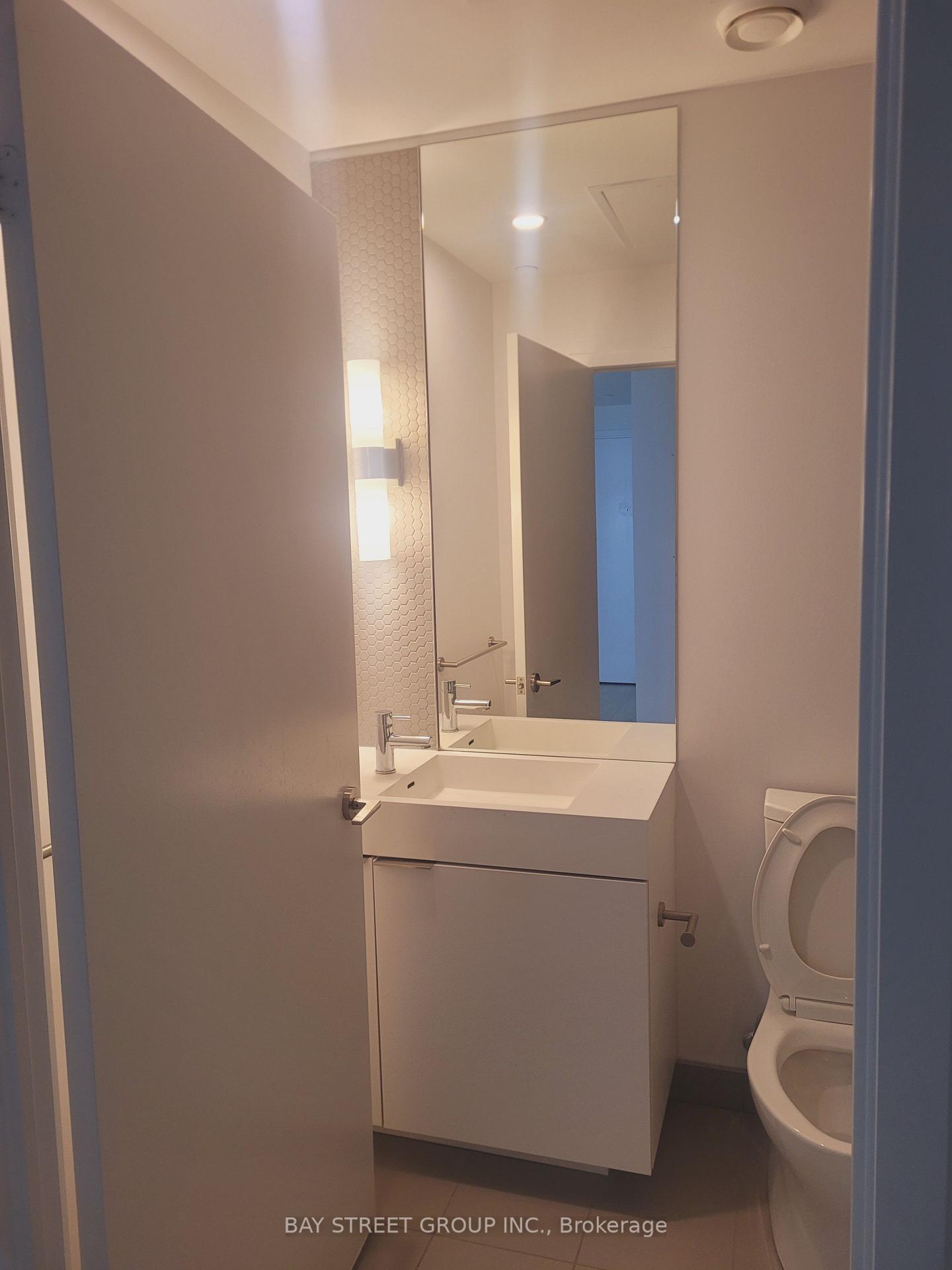Photo 12 of Unit 2108, 33 Helendale Avenue, Toronto, Yonge-Eglinton — HOMEH