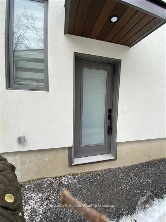 Photo 1 of Unit B, 79 Boyce Avenue, Ottawa, Britannia — HOMEH
