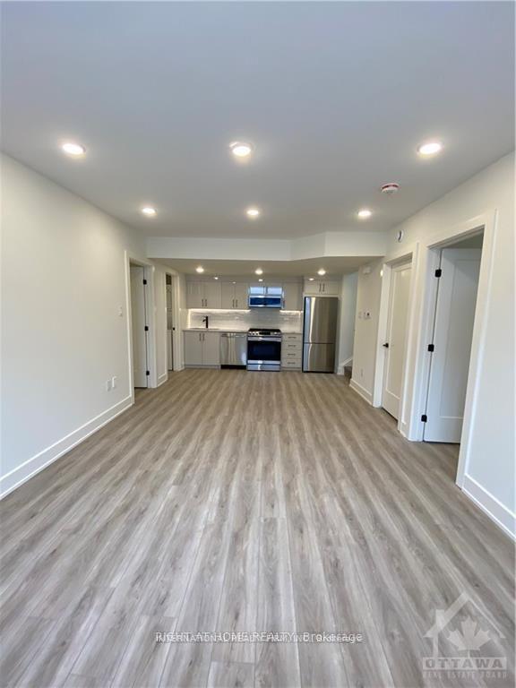 Photo 4 of Unit B, 79 Boyce Avenue, Ottawa, Britannia — HOMEH