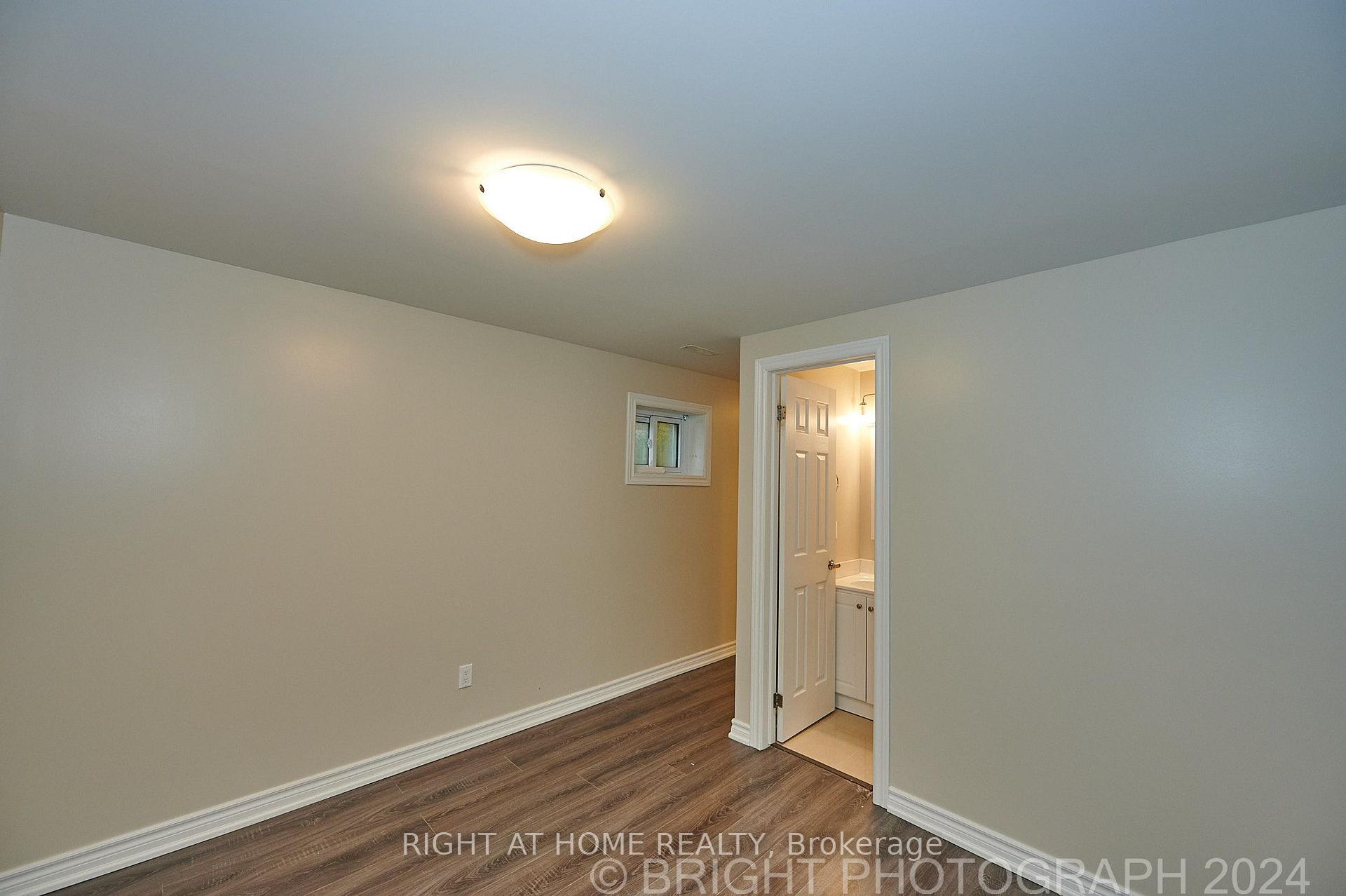 Photo 5 of 36 Ladner Drive, North York, Pleasant View — HOMEH