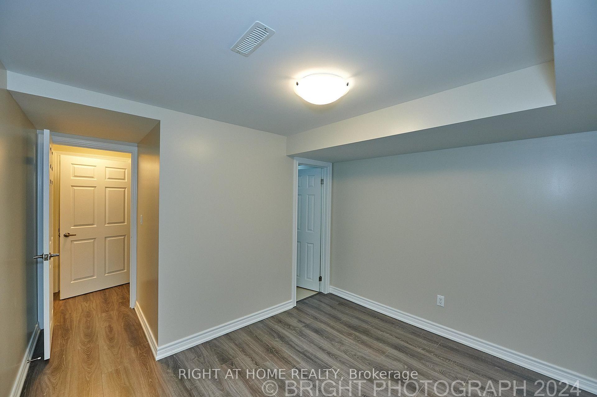 Photo 8 of 36 Ladner Drive, North York, Pleasant View — HOMEH