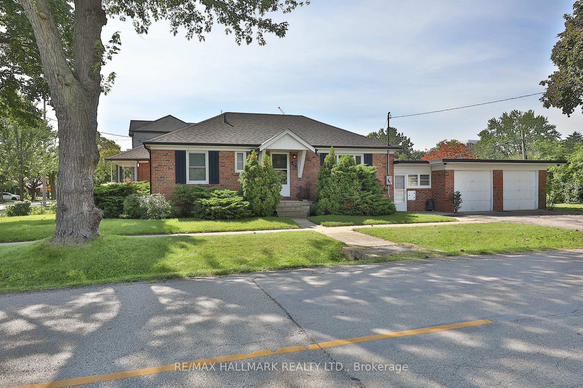 Photo 1 of 55 Athol Avenue, Etobicoke, Stonegate-Queensway — HOMEH
