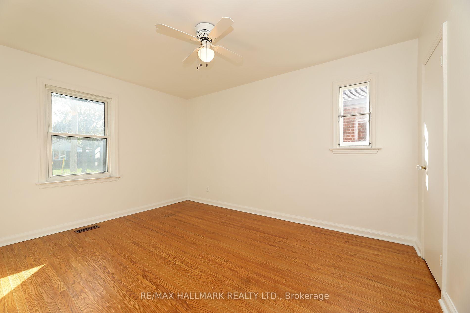 Photo 13 of 55 Athol Avenue, Etobicoke, Stonegate-Queensway — HOMEH