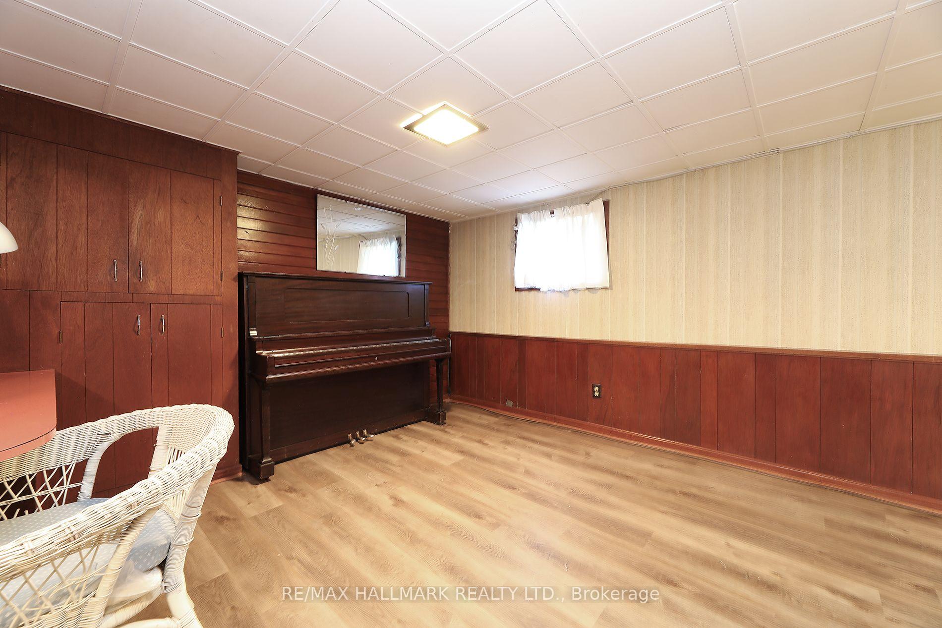 Photo 17 of 55 Athol Avenue, Etobicoke, Stonegate-Queensway — HOMEH