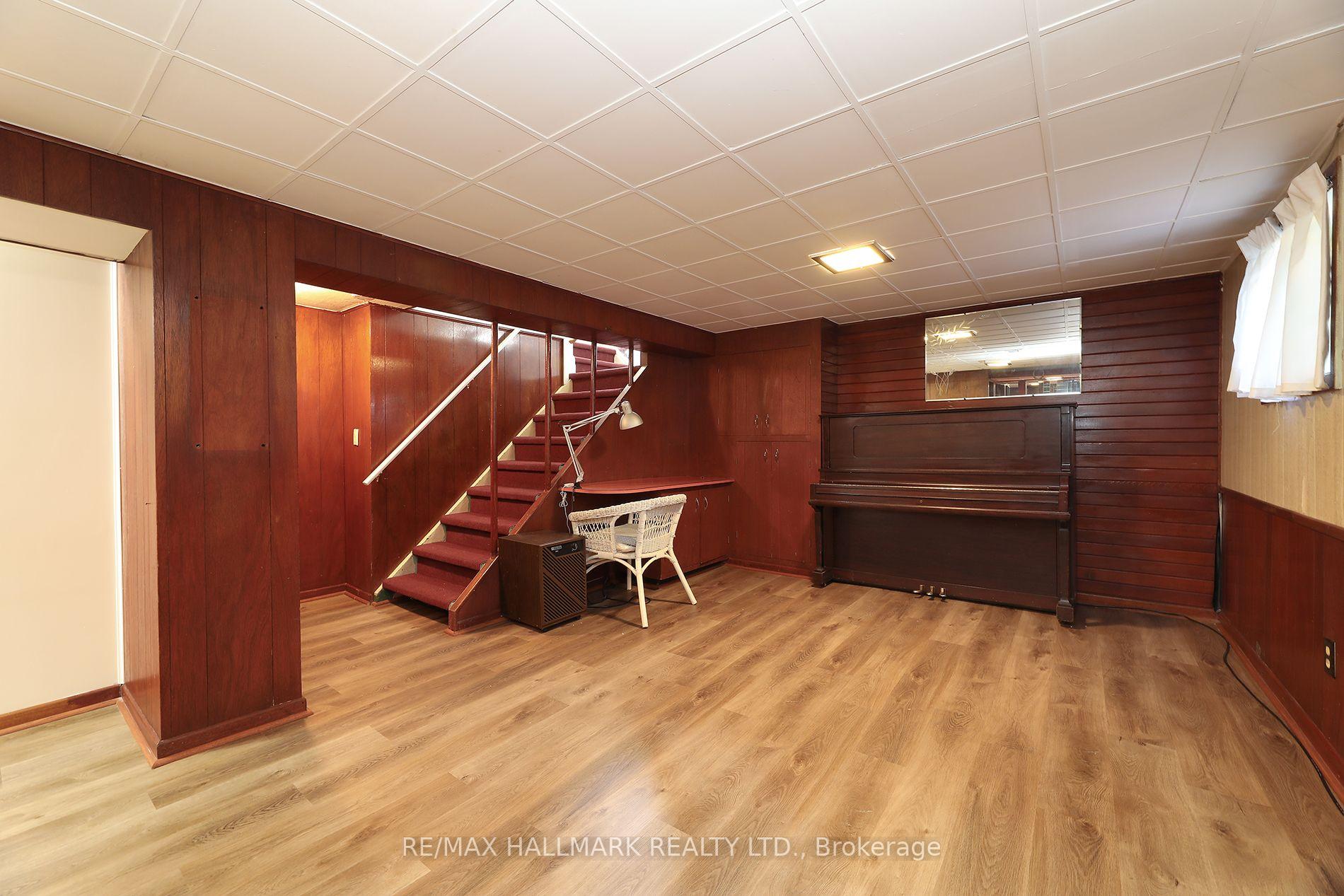 Photo 16 of 55 Athol Avenue, Etobicoke, Stonegate-Queensway — HOMEH