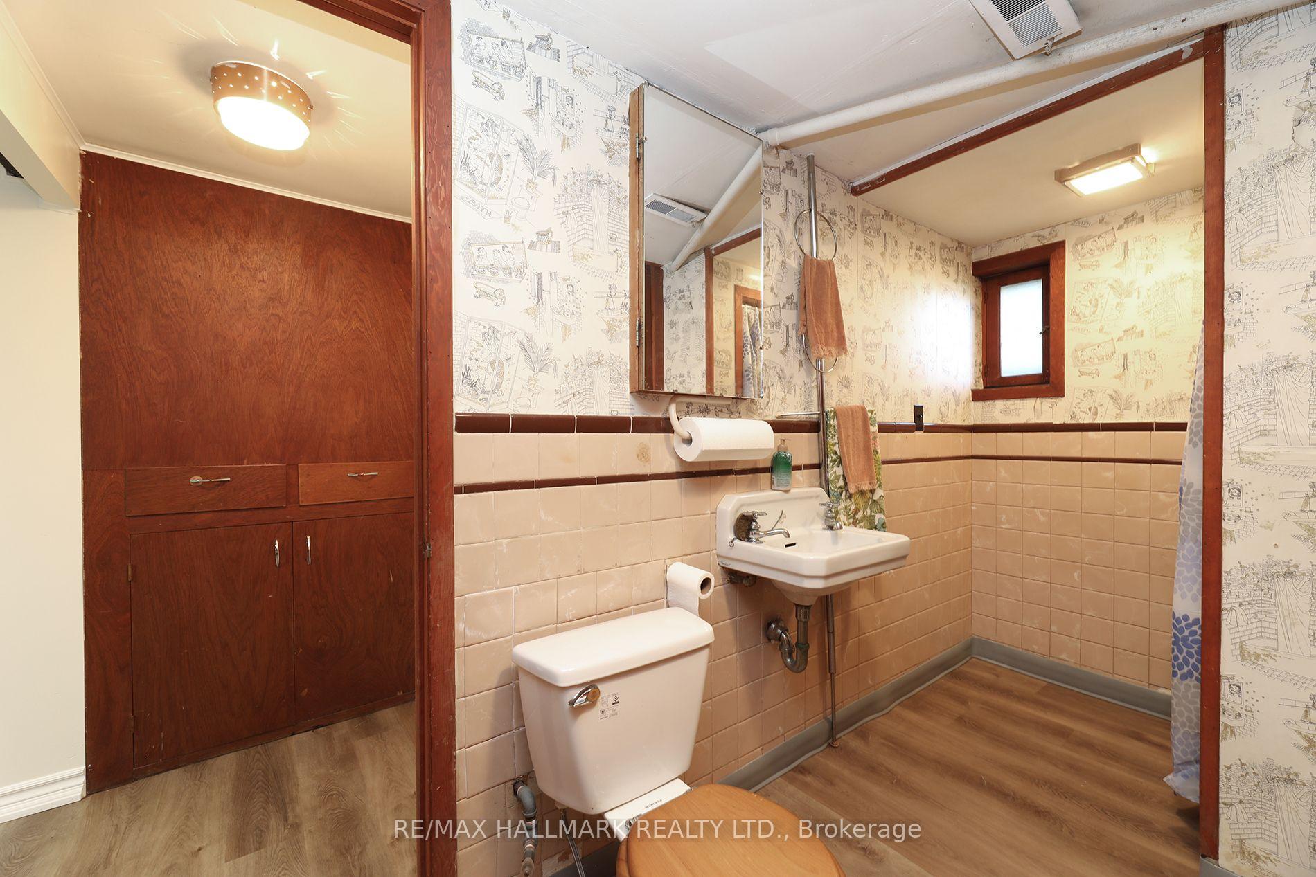 Photo 22 of 55 Athol Avenue, Etobicoke, Stonegate-Queensway — HOMEH