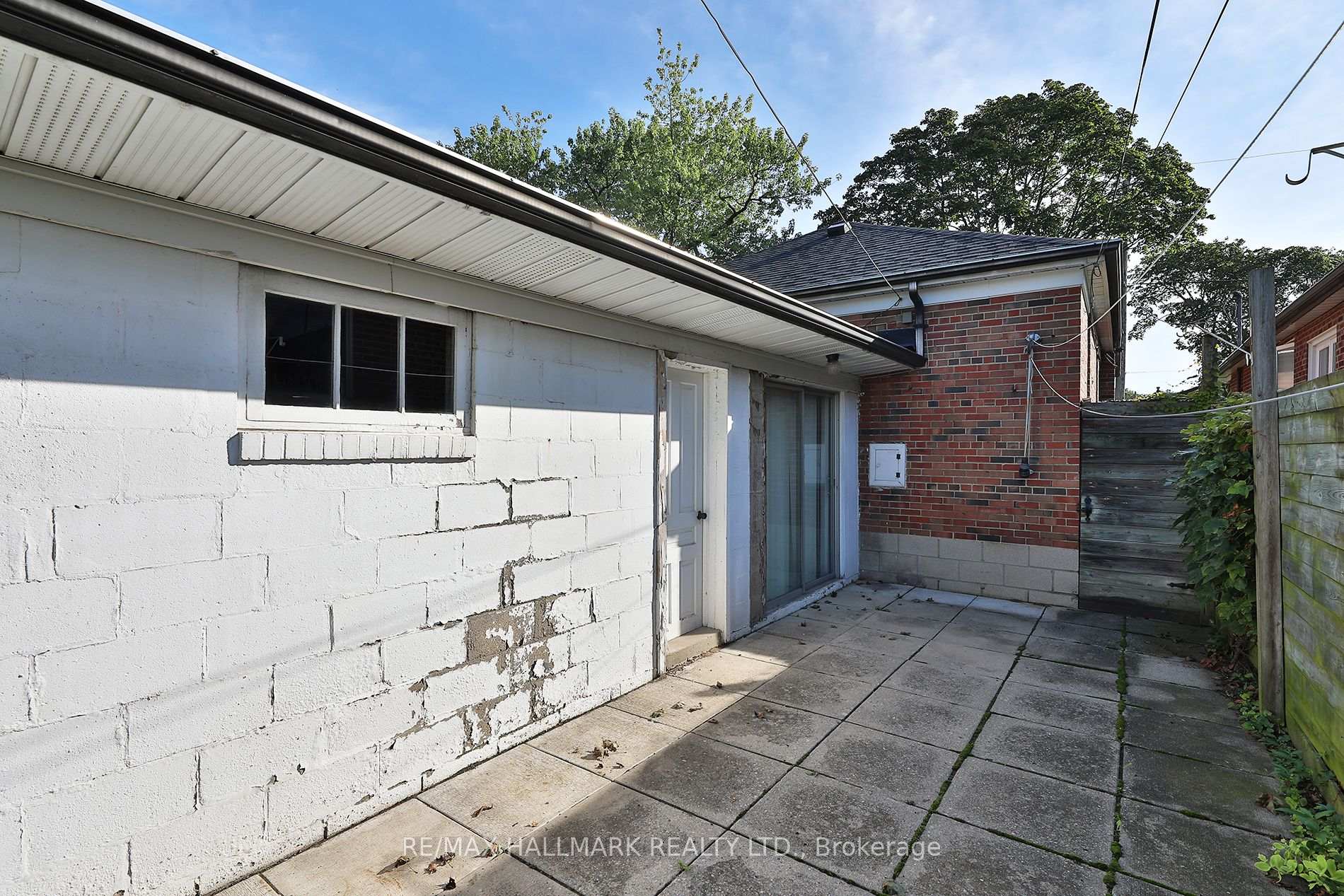 Photo 28 of 55 Athol Avenue, Etobicoke, Stonegate-Queensway — HOMEH