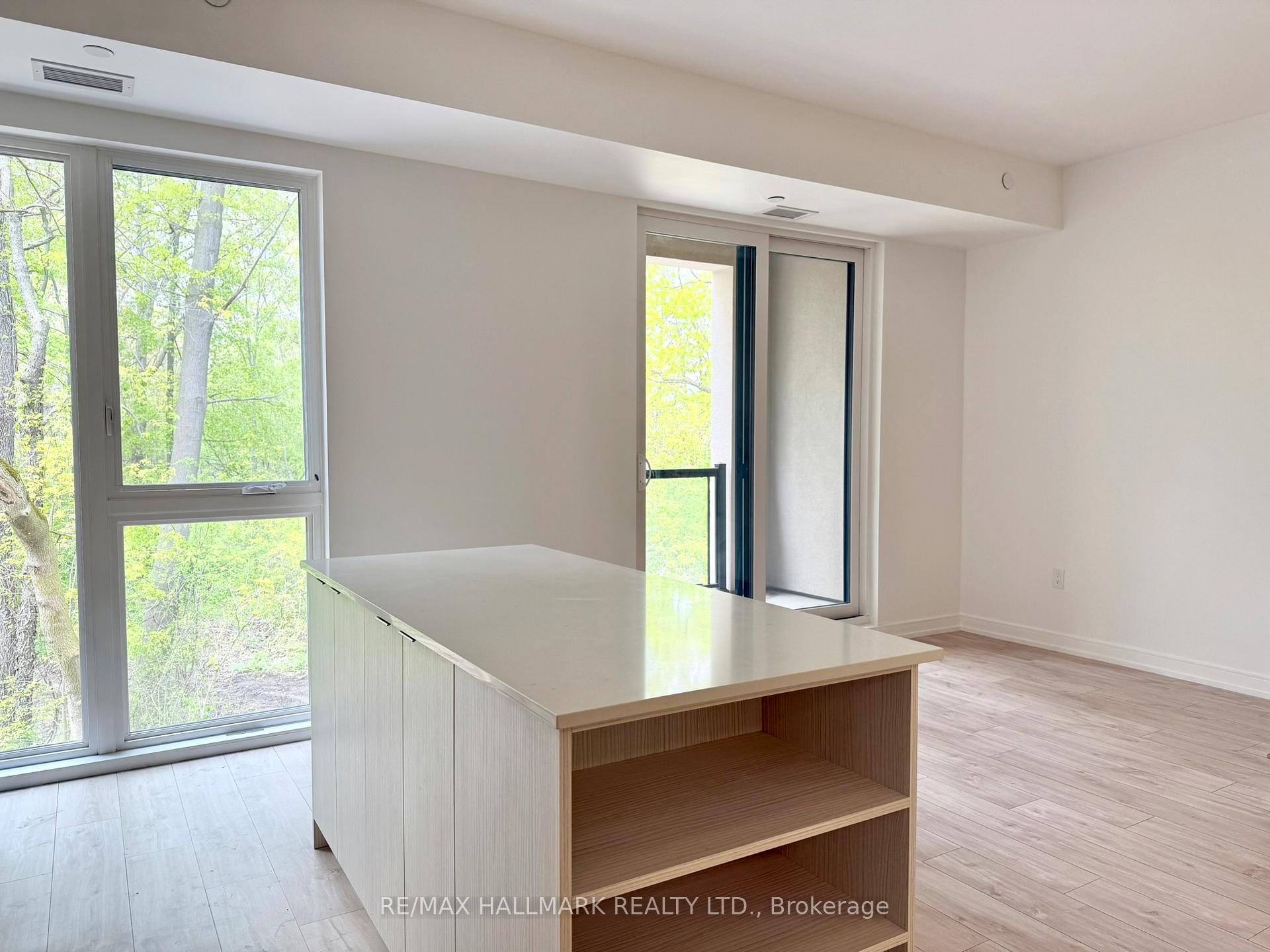 Photo 4 of Unit 14, 172 Clonmore Drive, Scarborough, Birchcliffe-Cliffside — HOMEH