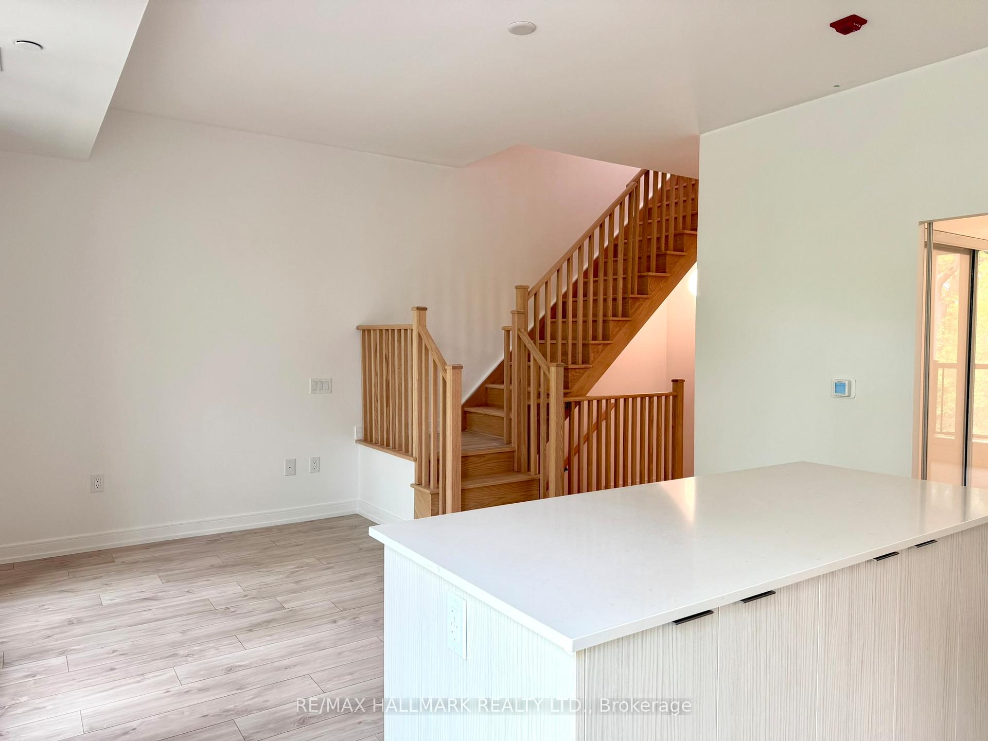 Photo 7 of Unit 14, 172 Clonmore Drive, Scarborough, Birchcliffe-Cliffside — HOMEH