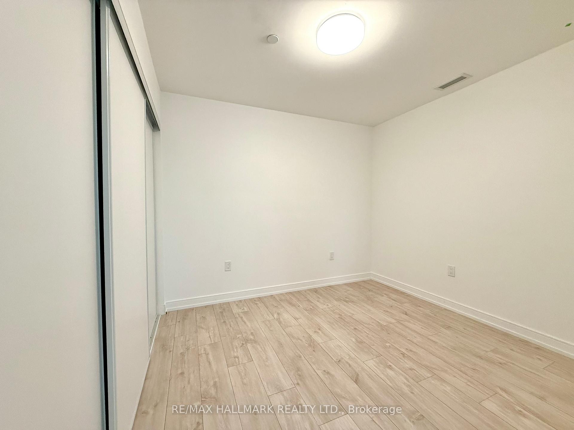 Photo 13 of Unit 14, 172 Clonmore Drive, Scarborough, Birchcliffe-Cliffside — HOMEH