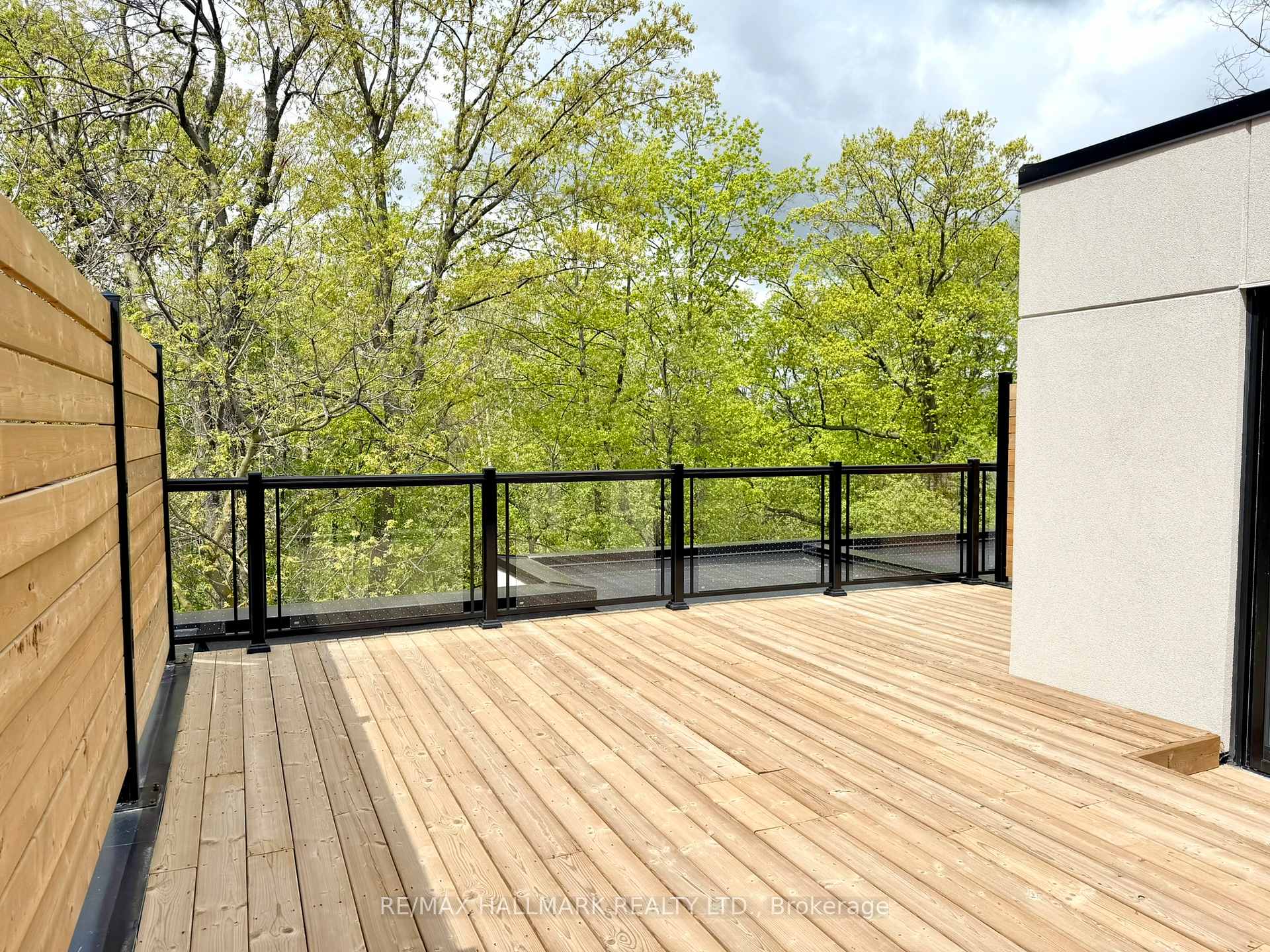 Photo 29 of Unit 14, 172 Clonmore Drive, Scarborough, Birchcliffe-Cliffside — HOMEH