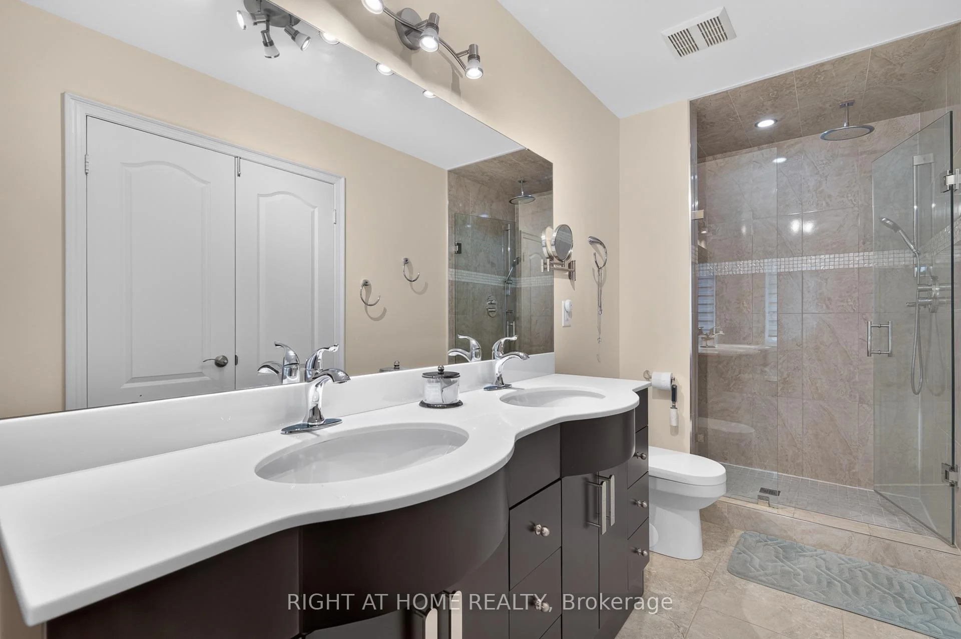 Photo 22 of 4 Forest Run Boulevard, Vaughan, Patterson — HOMEH