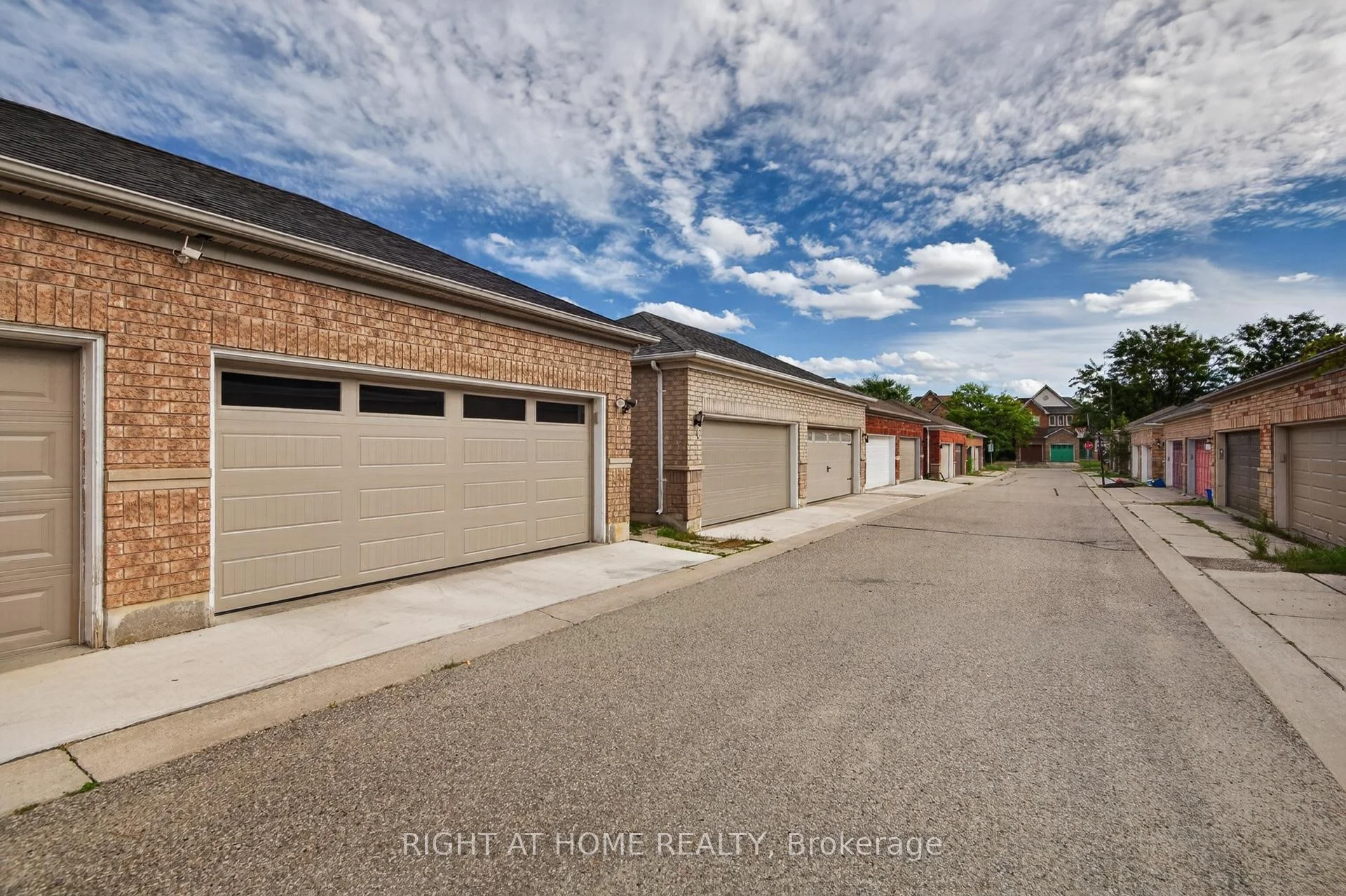 Photo 36 of 4 Forest Run Boulevard, Vaughan, Patterson — HOMEH