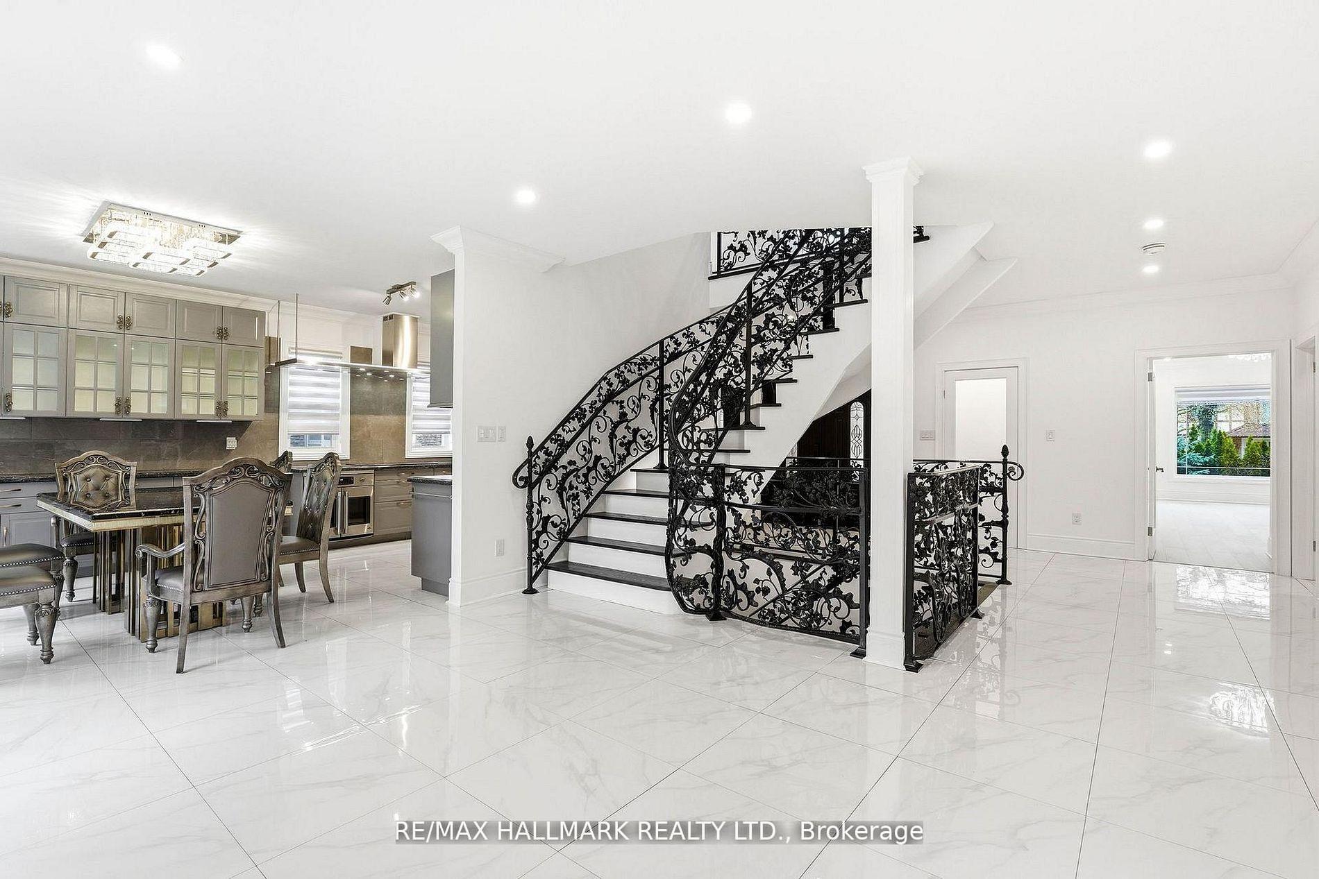 Photo 9 of 32 Orchard Park Drive, Scarborough, West Hill — HOMEH