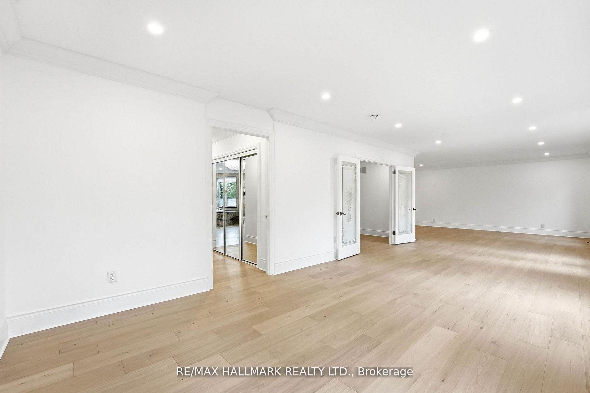 Photo 27 of 32 Orchard Park Drive, Scarborough, West Hill — HOMEH