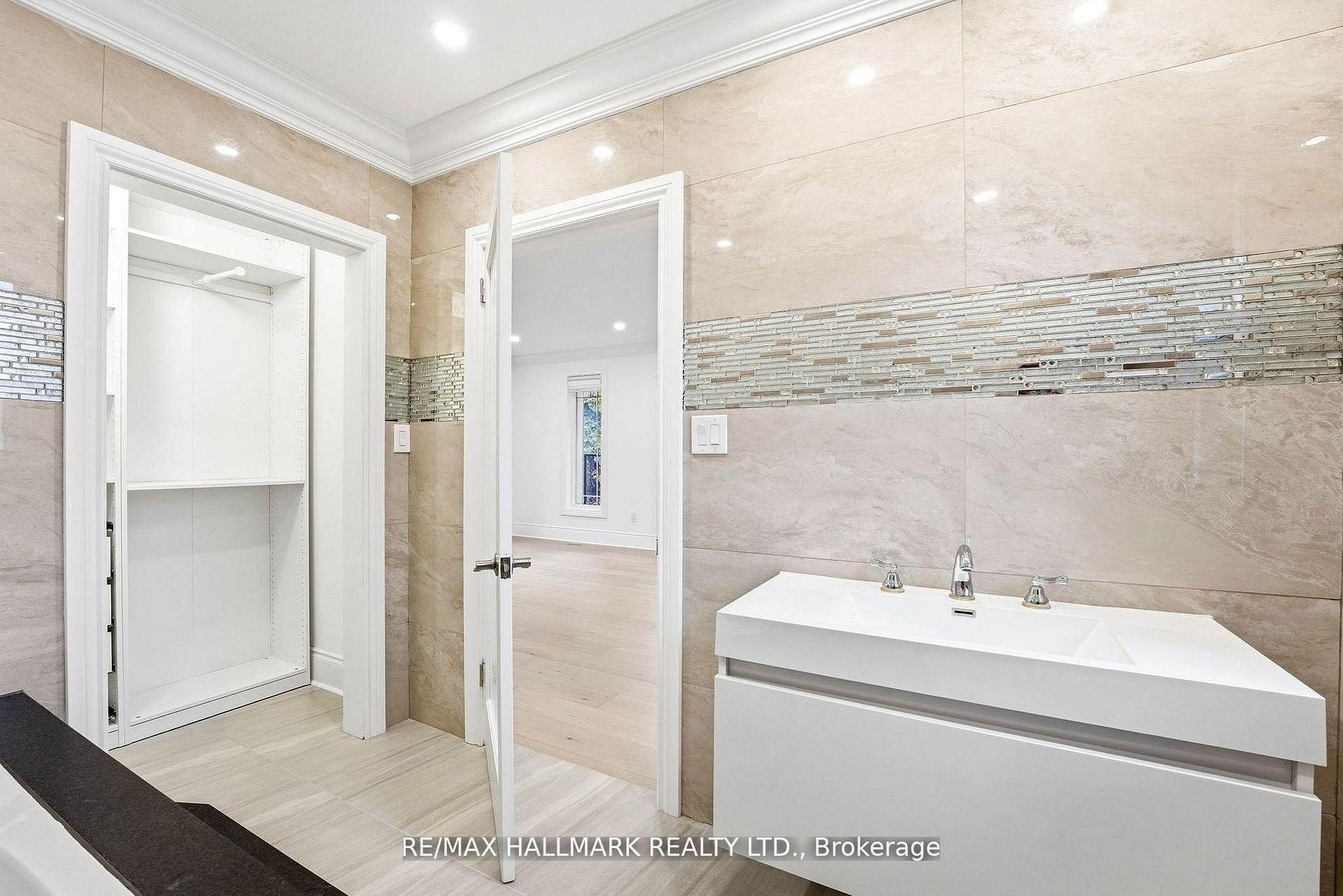Photo 37 of 32 Orchard Park Drive, Scarborough, West Hill — HOMEH