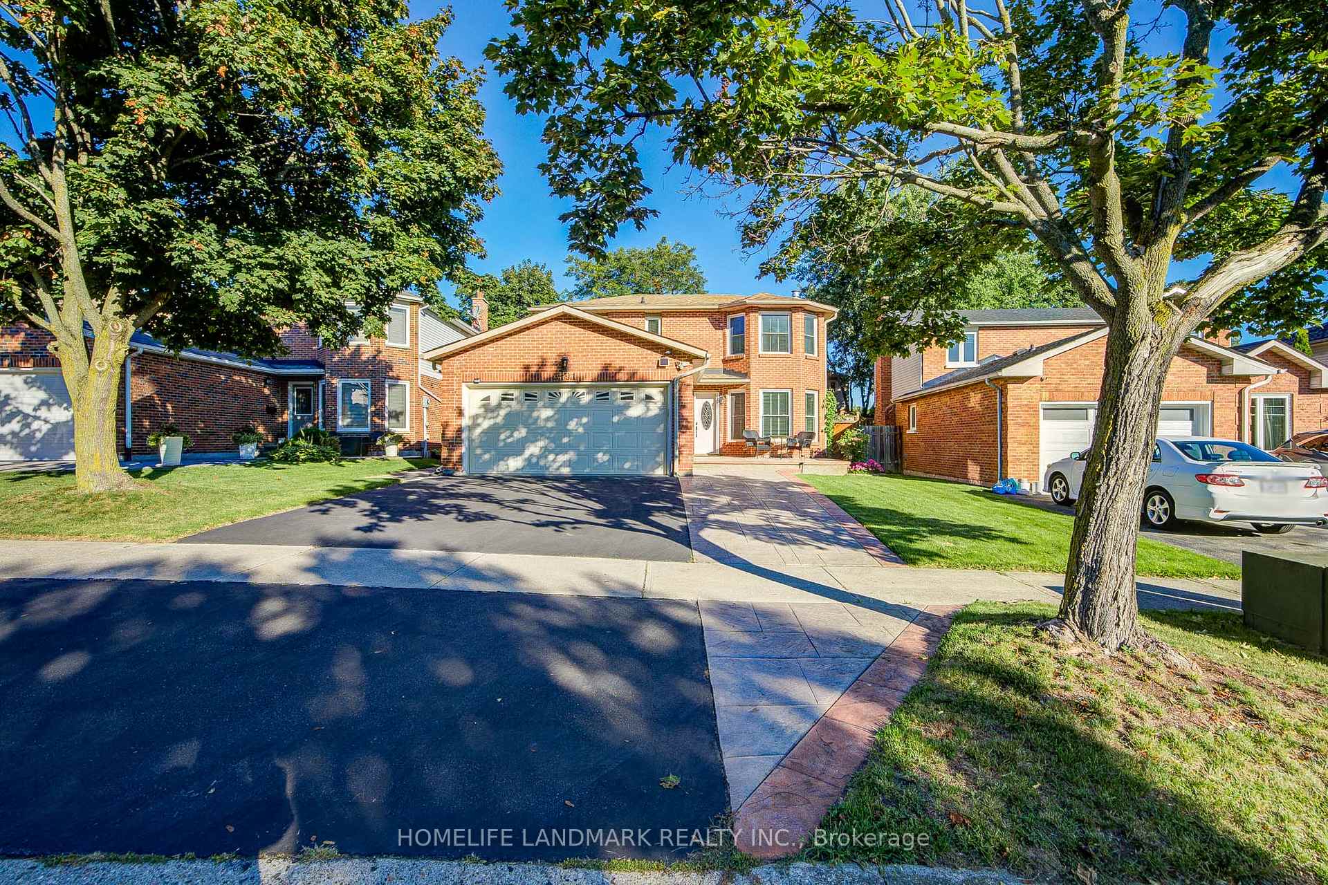 Photo 2 of 3191 Renton Road, Burlington, Headon — HOMEH