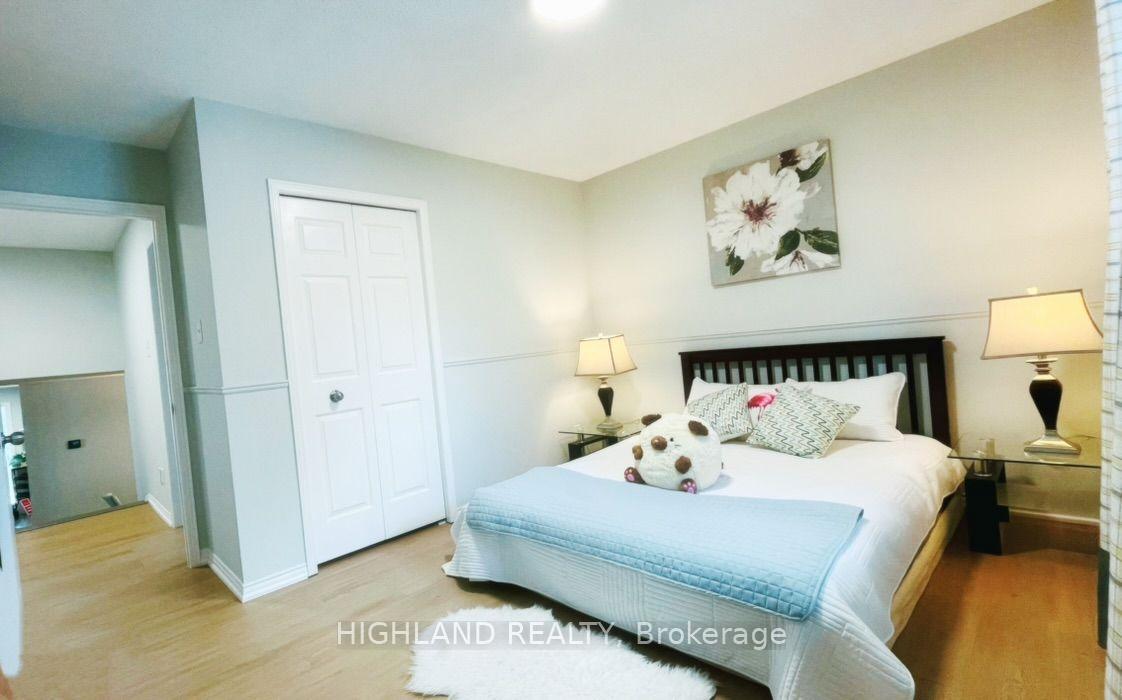 Photo 13 of 182 Foxhunt Road, Waterloo, Colonial Acres — HOMEH