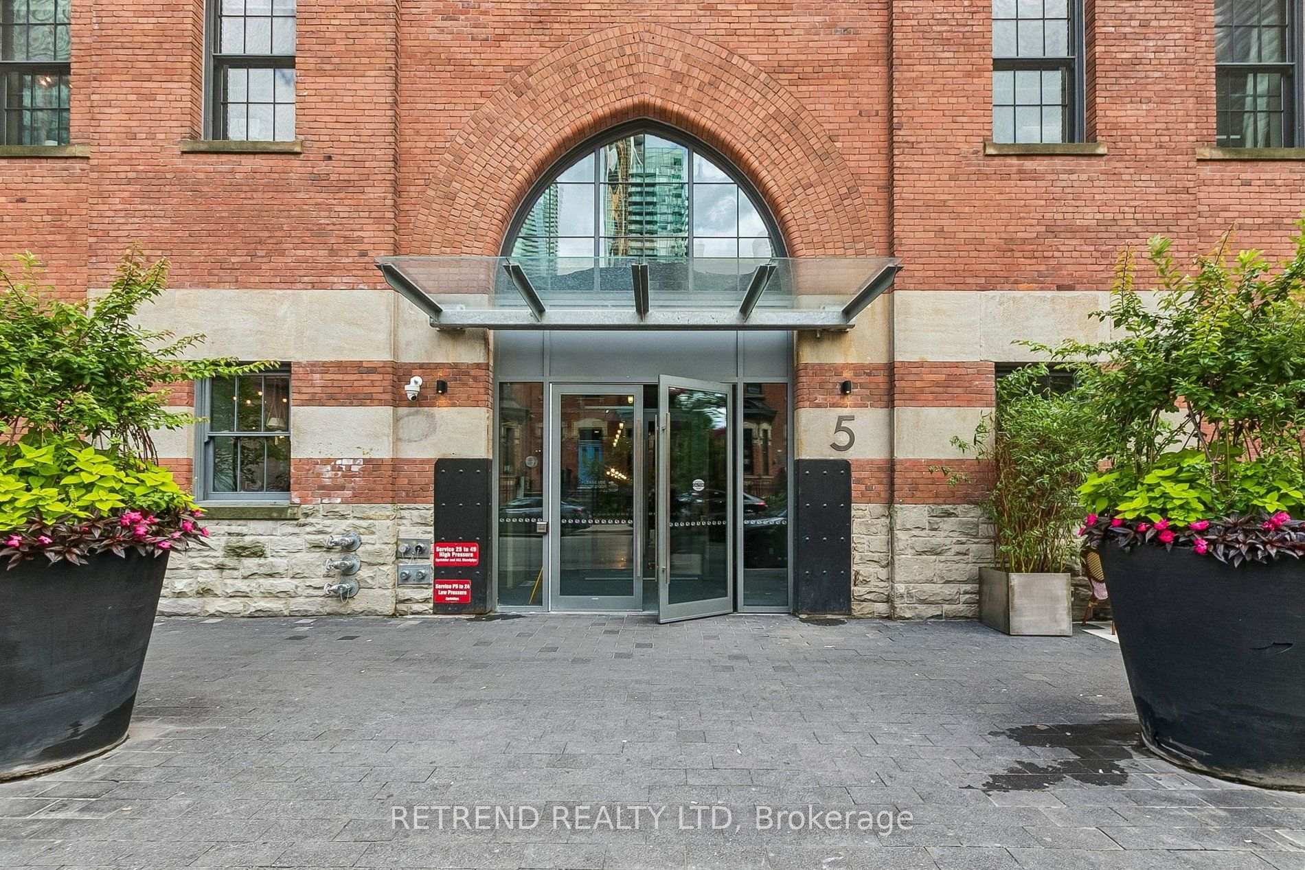 Photo 2 of Unit 203, 5 St. Joseph Street, Toronto, Bay Street Corridor — HOMEH