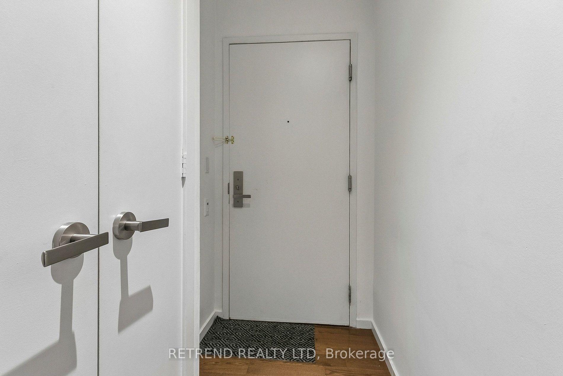 Photo 3 of Unit 203, 5 St. Joseph Street, Toronto, Bay Street Corridor — HOMEH
