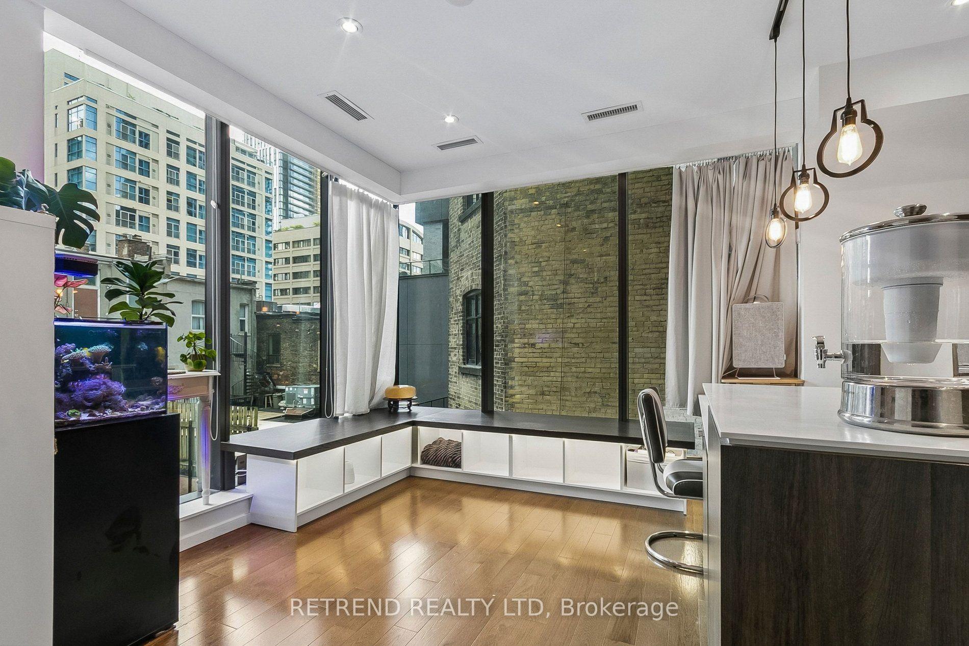 Photo 4 of Unit 203, 5 St. Joseph Street, Toronto, Bay Street Corridor — HOMEH