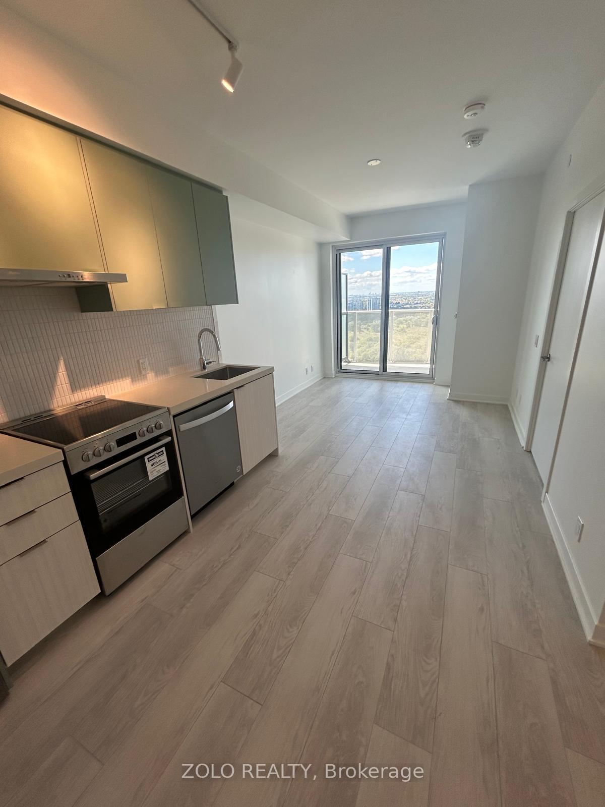 Photo 10 of Unit 2115, 6 Flavelle Trail, Vaughan, Steeles West Industrial — HOMEH
