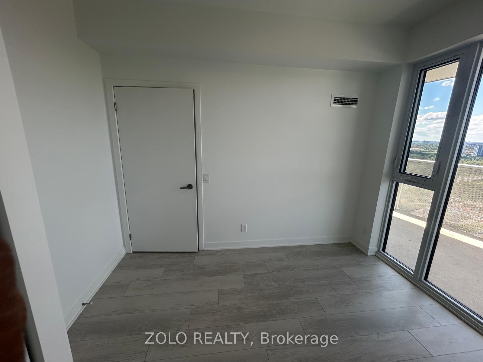 Photo 16 of Unit 2115, 6 Flavelle Trail, Vaughan, Steeles West Industrial — HOMEH