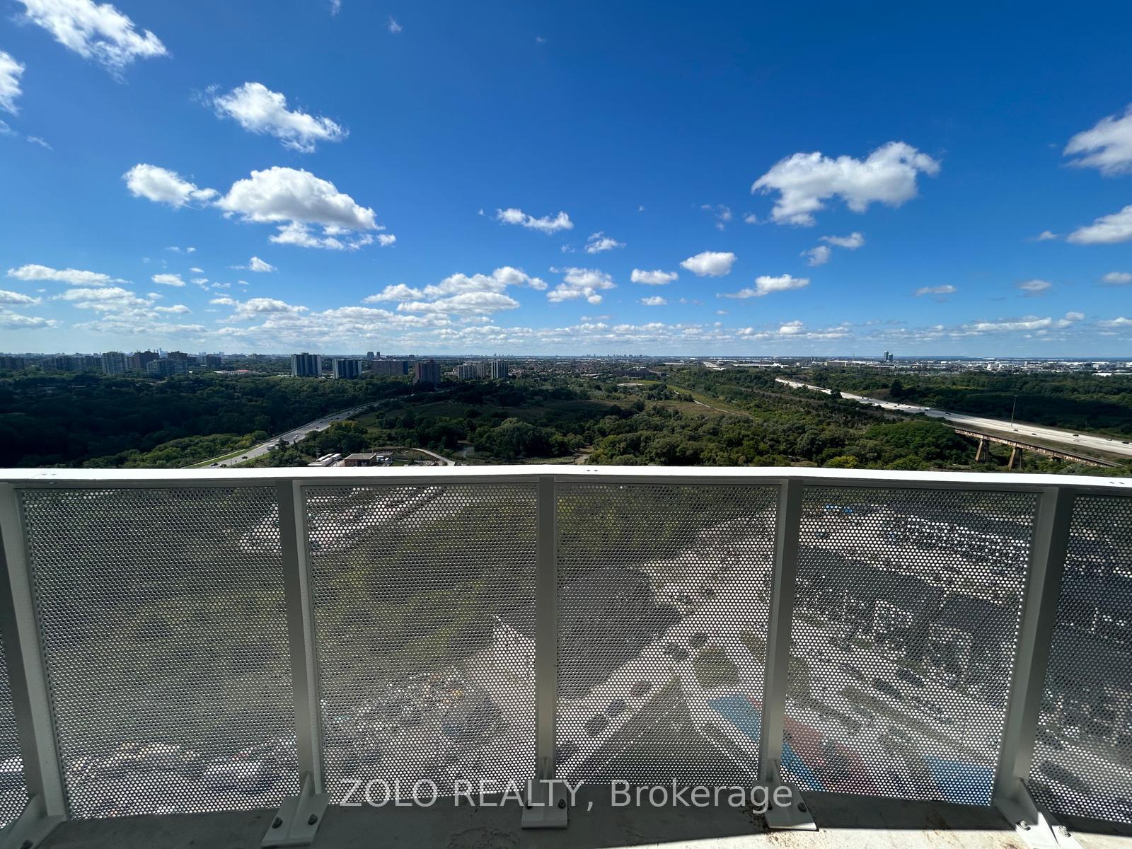 Photo 20 of Unit 2115, 6 Flavelle Trail, Vaughan, Steeles West Industrial — HOMEH