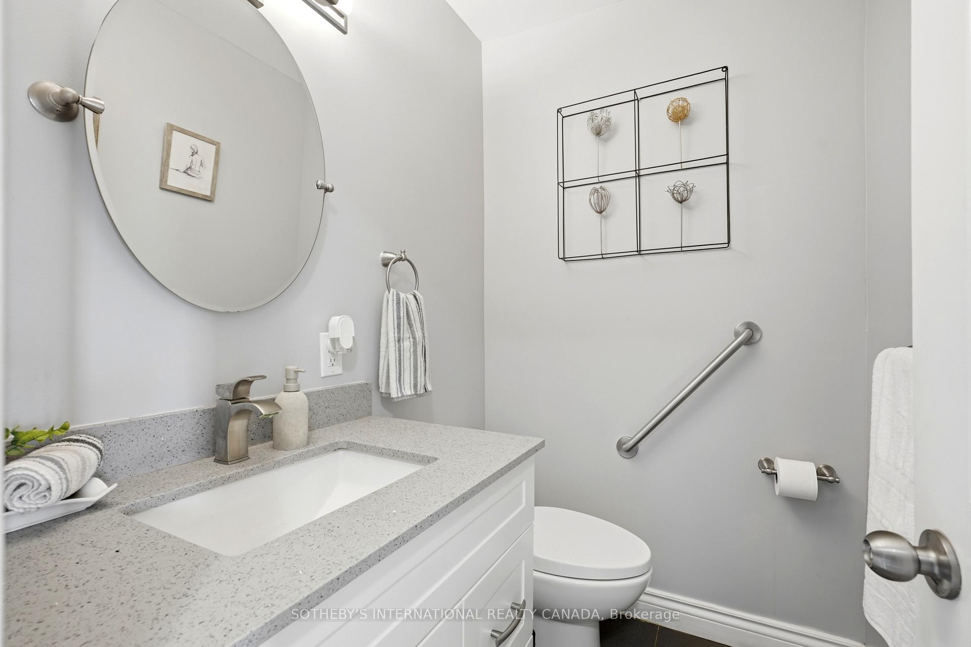 Photo 11 of 2429 Whaley Whaley Drive, Mississauga, Cooksville — HOMEH