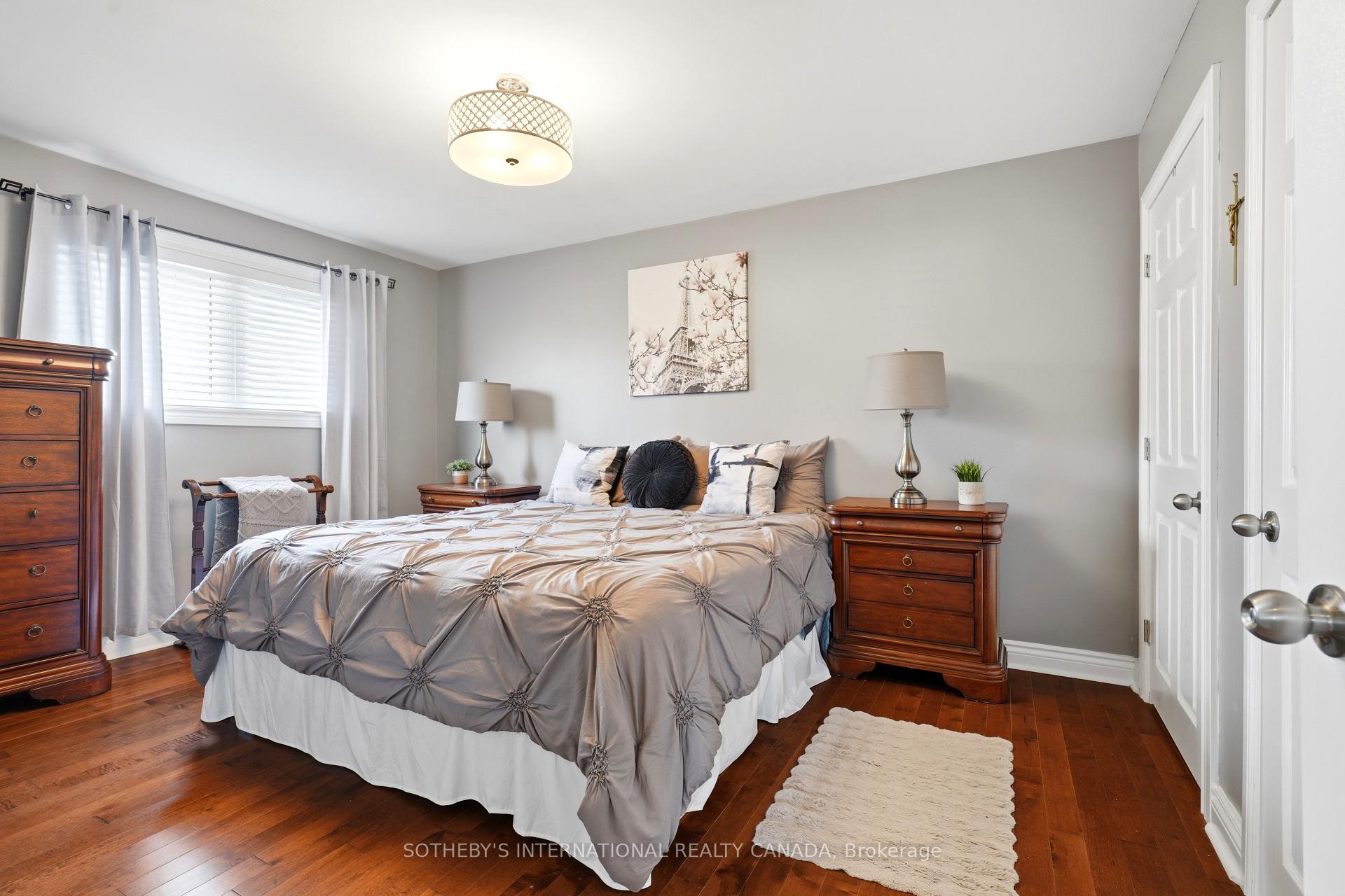 Photo 14 of 2429 Whaley Whaley Drive, Mississauga, Cooksville — HOMEH