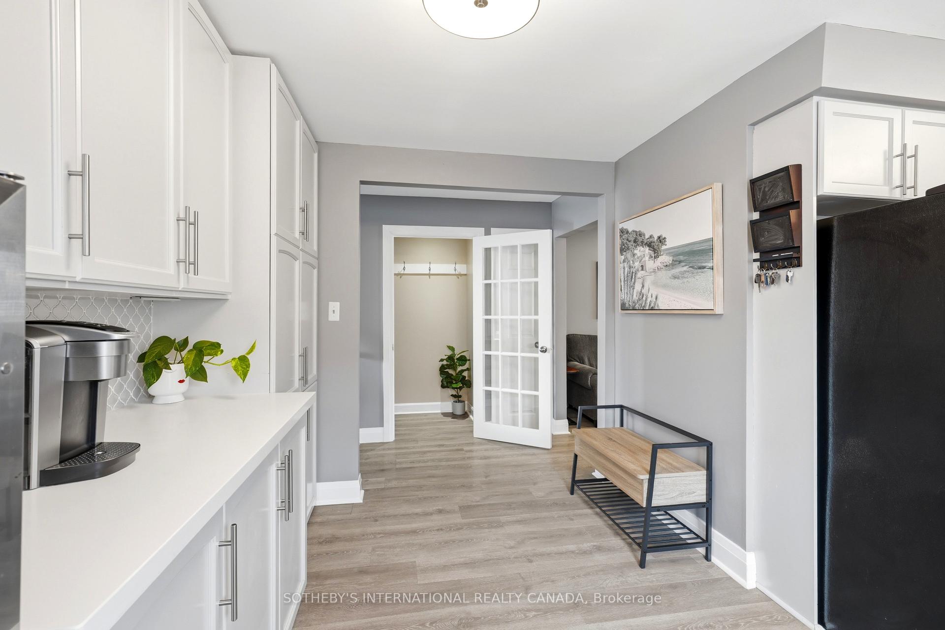 Photo 15 of 2429 Whaley Whaley Drive, Mississauga, Cooksville — HOMEH