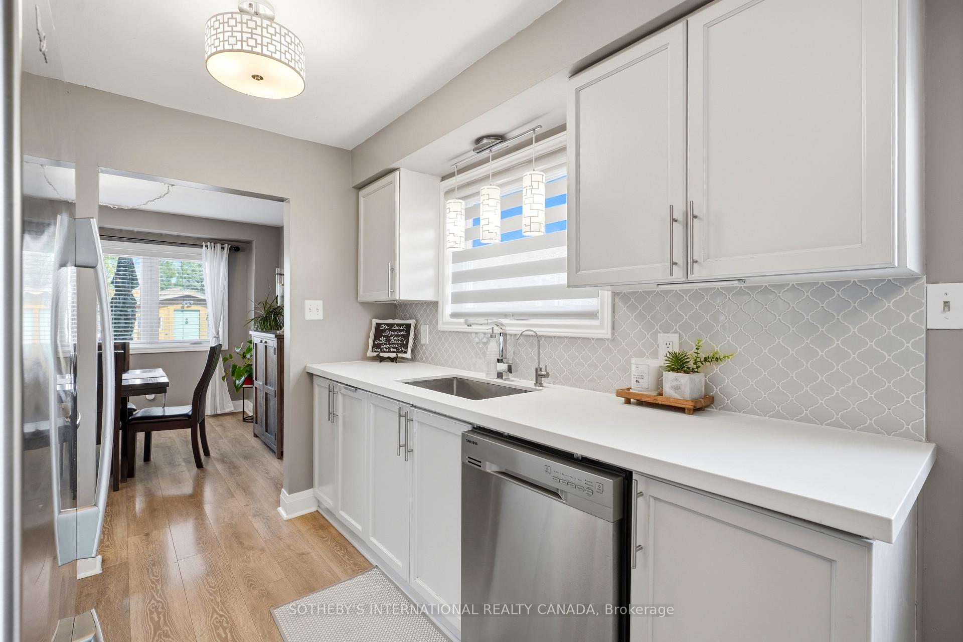 Photo 17 of 2429 Whaley Whaley Drive, Mississauga, Cooksville — HOMEH