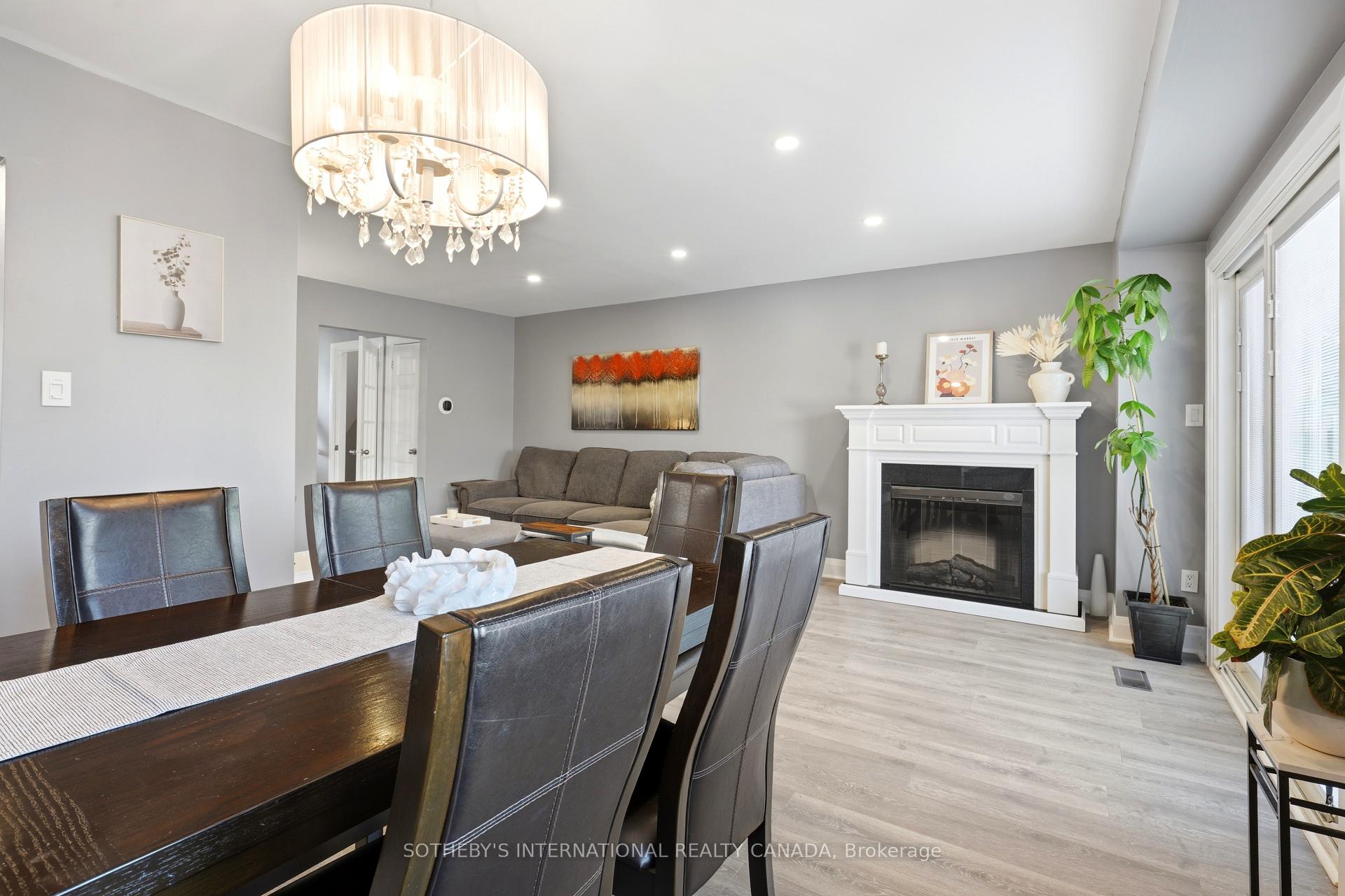 Photo 19 of 2429 Whaley Whaley Drive, Mississauga, Cooksville — HOMEH