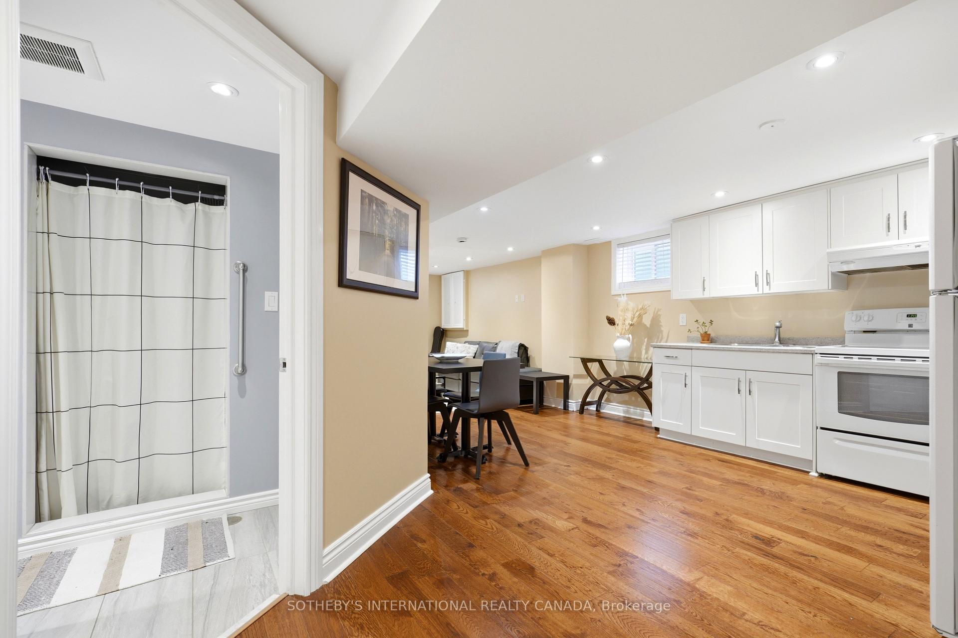 Photo 23 of 2429 Whaley Whaley Drive, Mississauga, Cooksville — HOMEH