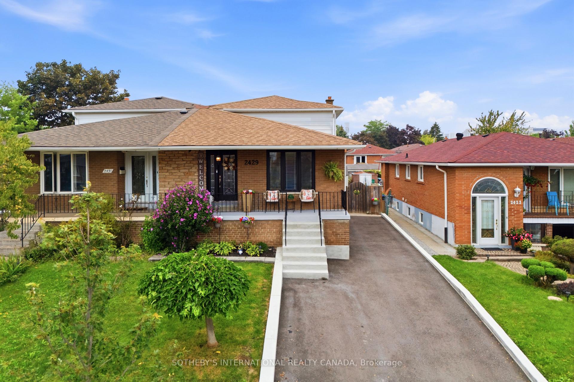 Photo 29 of 2429 Whaley Whaley Drive, Mississauga, Cooksville — HOMEH